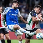 Cruzeiro le dio la clasificación a octavos de final a Mushuc Runa en la Sudamericana
