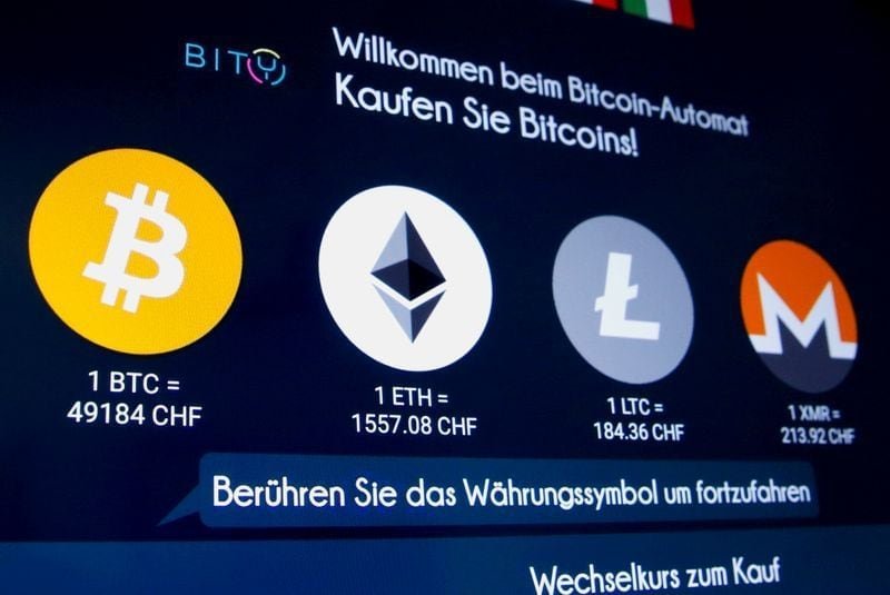 Pantalla de un cajero para comprar criptomonedas.