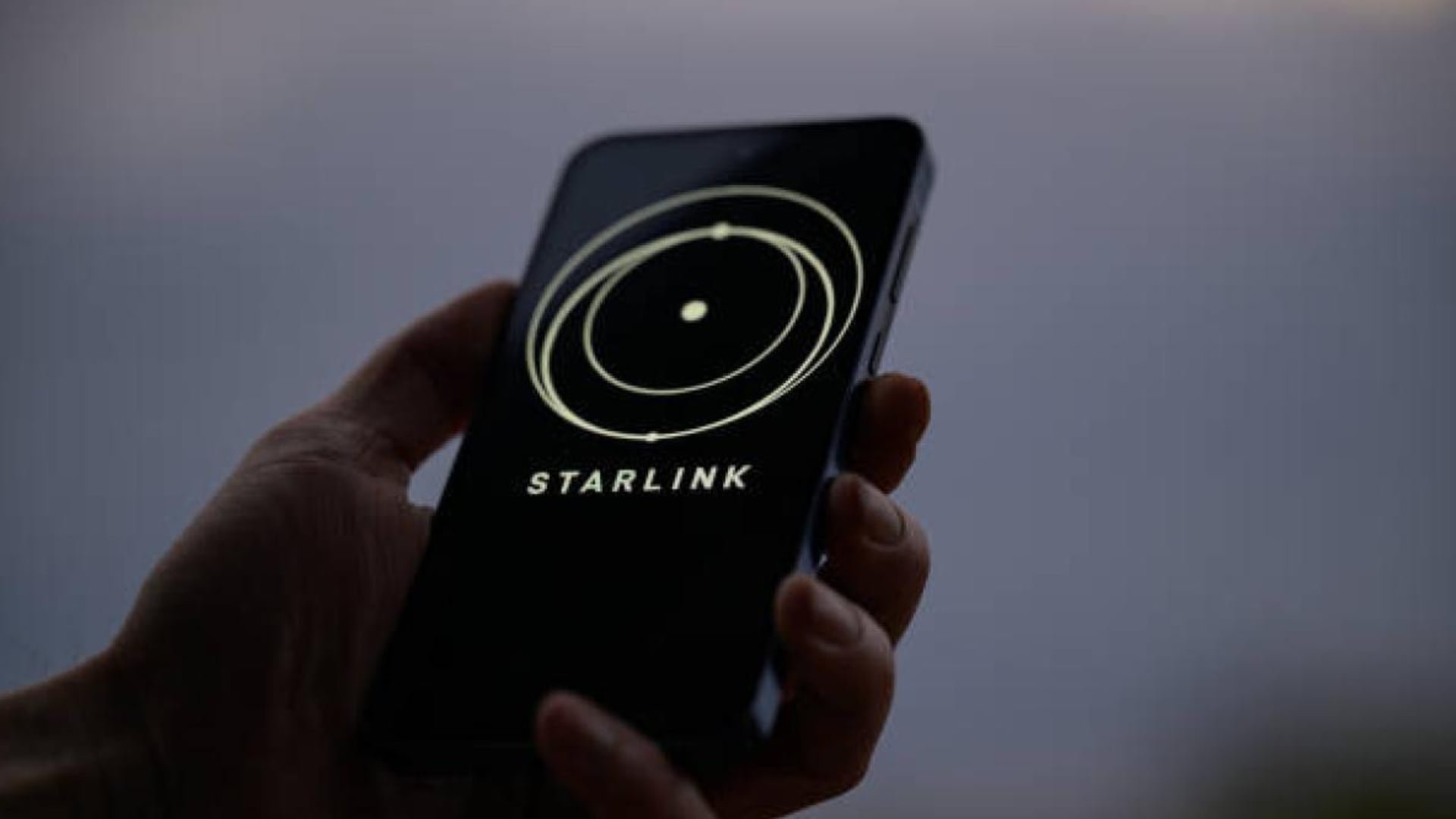 El servicio de Starlink en el celular requiere dispositivos compatibles con 4G/LTE y sistemas operativos actualizados como Android 12 o iOS 16. (NurPhoto)