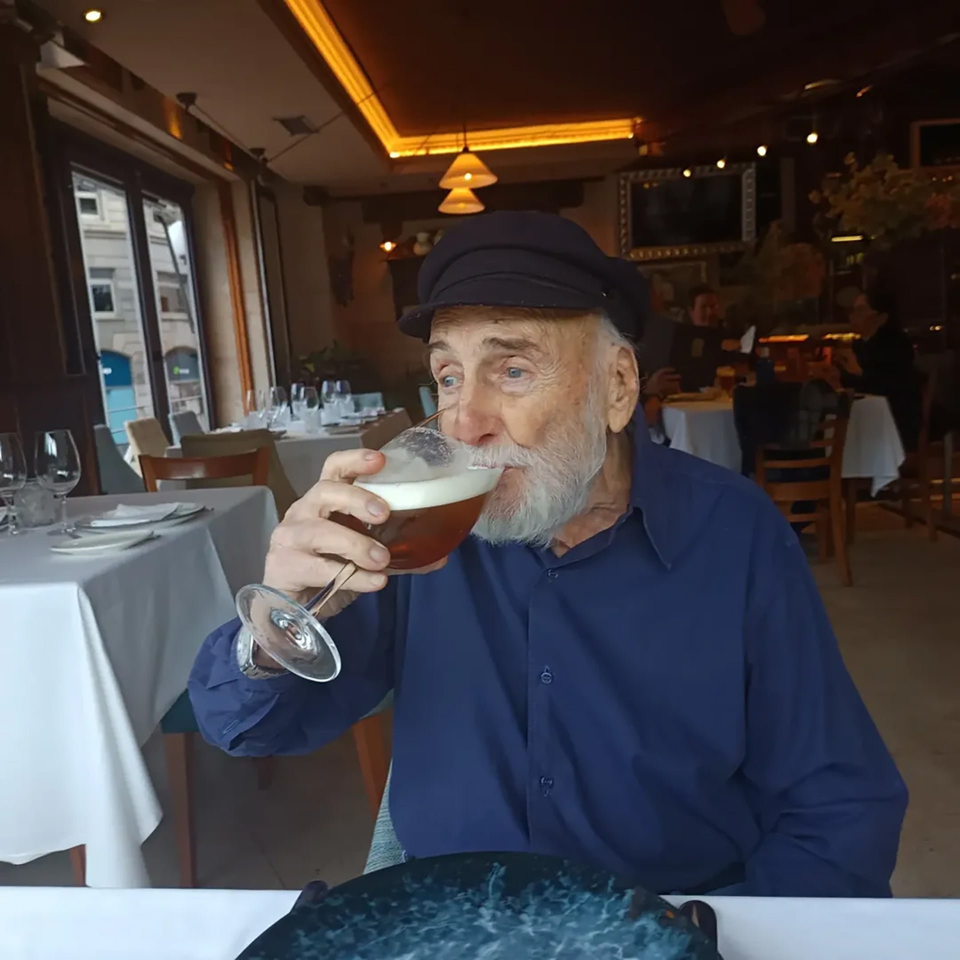 Una de las fotos que compartió Malena Alterio de la intimidad junto a su padre Héctor 