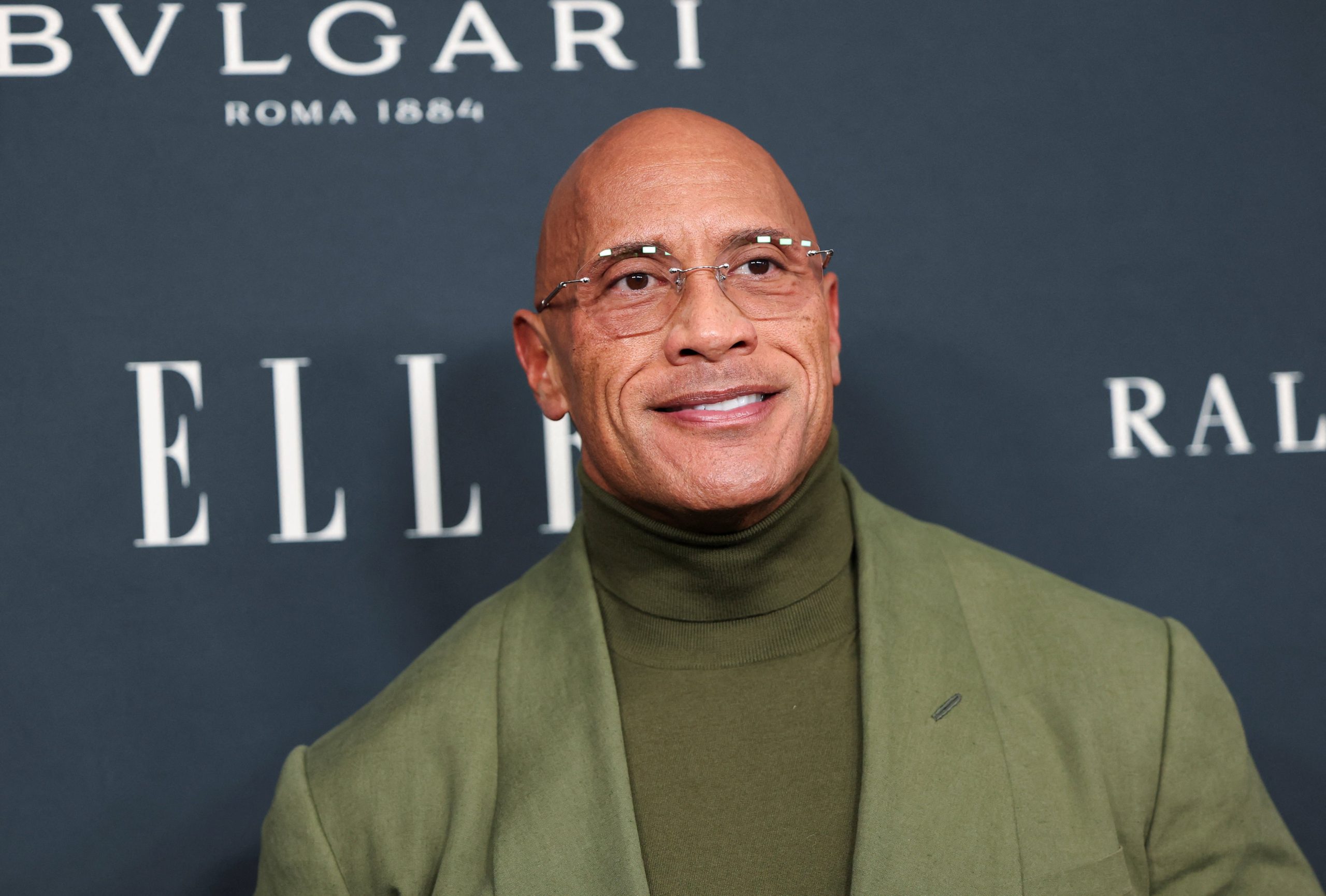 Brendan Fraser y Dwayne Johnson comparten reflexiones sobre la amistad y el impacto de sus carreras en una entrevista para Variety.