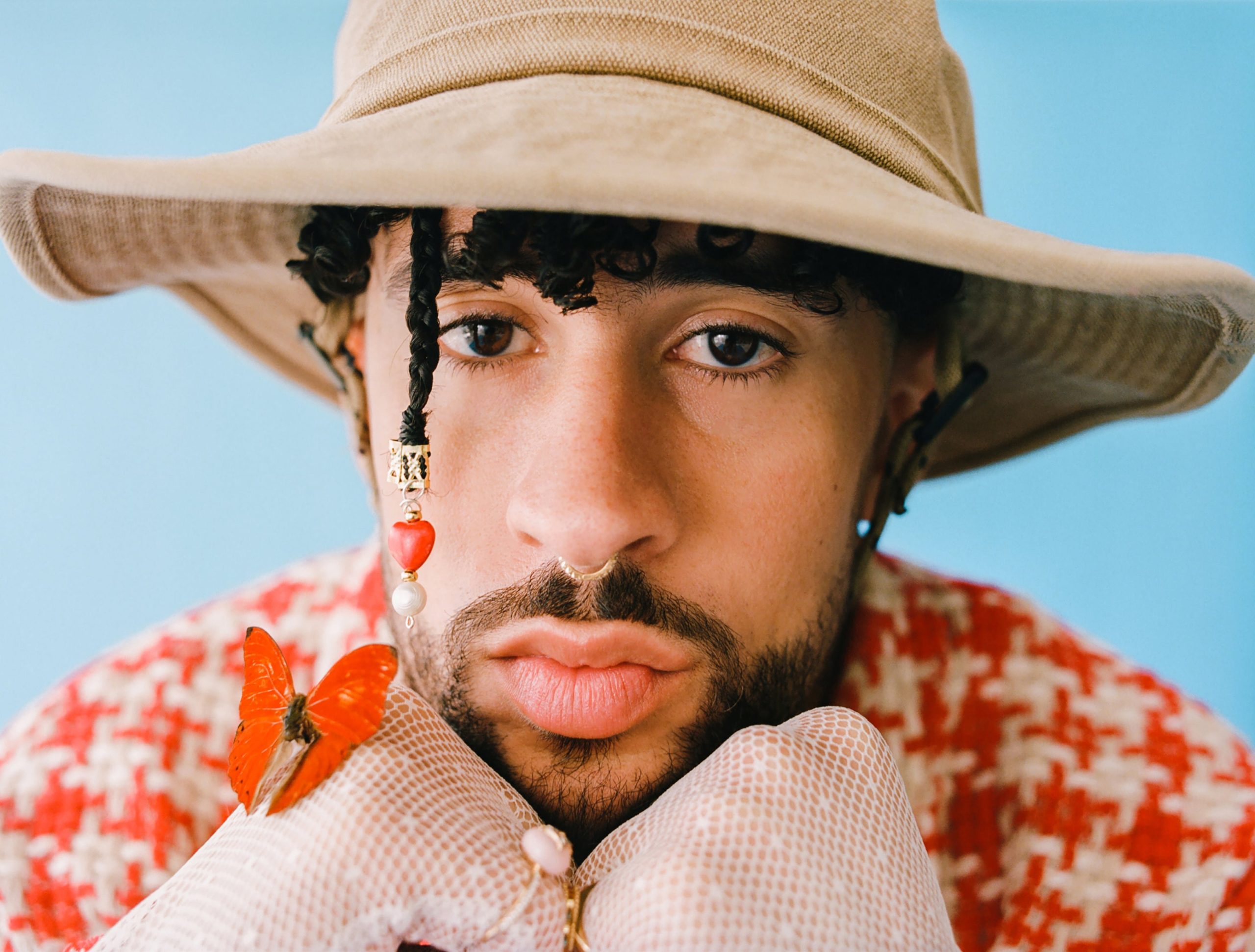 A una liga que busca conquistar nuevas audiencias, la participación de Bad Bunny más escuchado del mundo parece una estrategia calculada. (Josefina Santos/The New York Times)