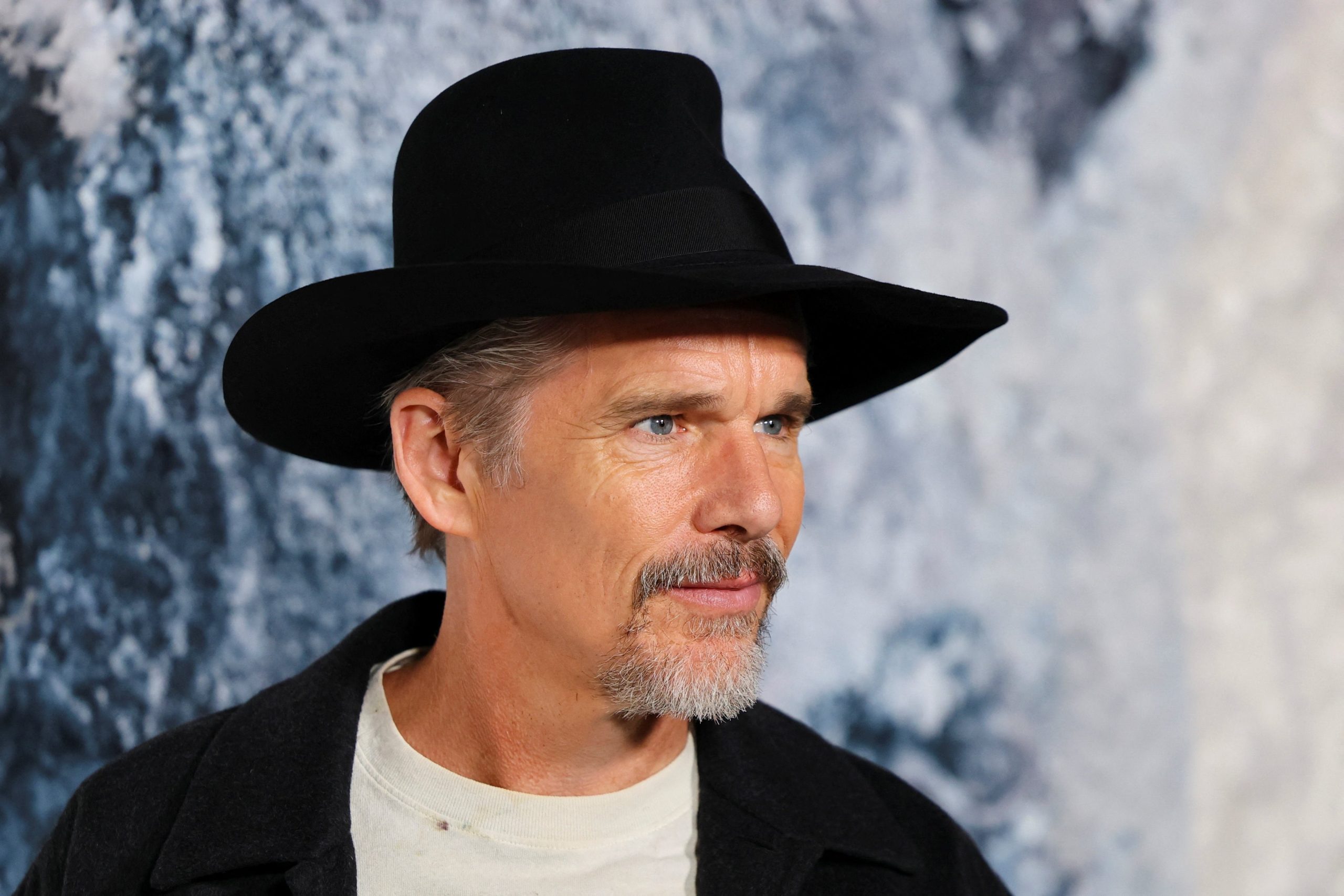 Hawke explicó que el apoyo y la sensibilidad del famoso actor influyeron en su carrera y su entendimiento de la complejidad emocional humana (REUTERS/Daniel Cole)