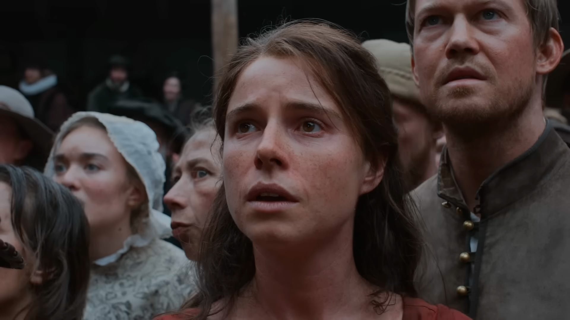 La actriz irlandesa revela cómo los sueños y la autoexploración enriquecen la construcción de personajes en Hamnet y ¡La Novia!