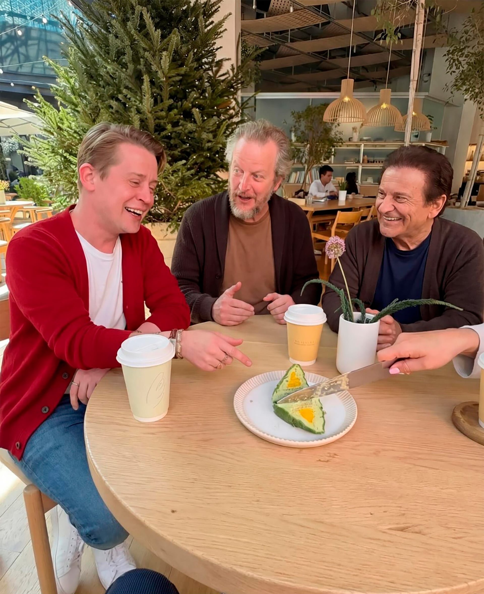 El eco digital se potenció por el deseo colectivo de ver reunidos a los actores y la fascinación por los iconos culturales de los años 90 