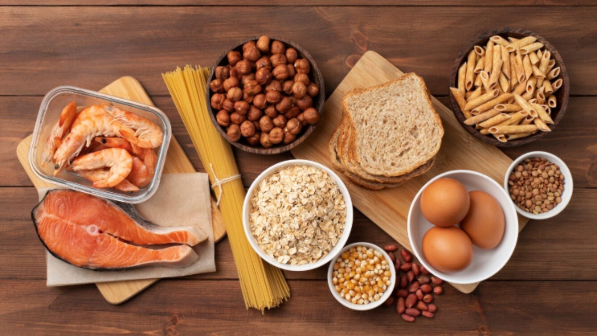 Mantener una buena masa muscular depende de actividad física regular y consumo adecuado de proteínas. (Freepik)