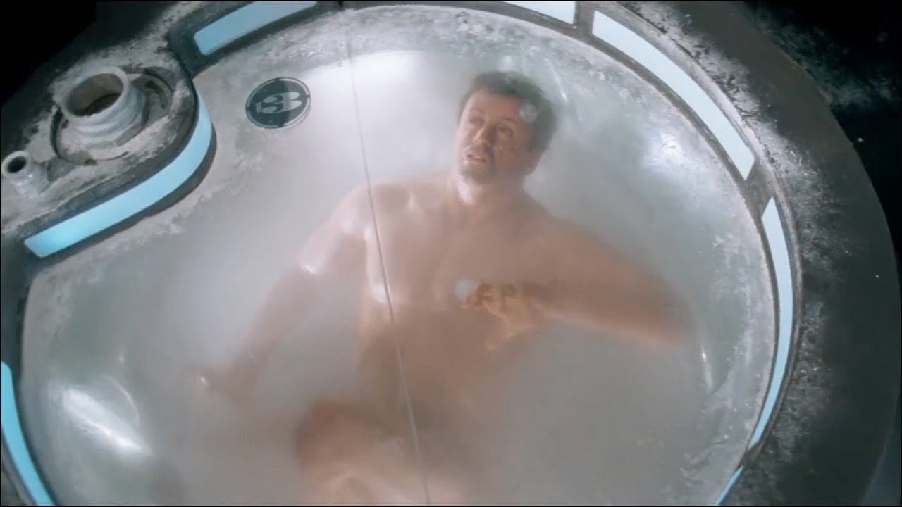 El rodaje de 'Demolition Man' incluyó las acrobacias más peligrosas de la carrera de Sylvester Stallone (Archivo/IMBD/Warner Bros)