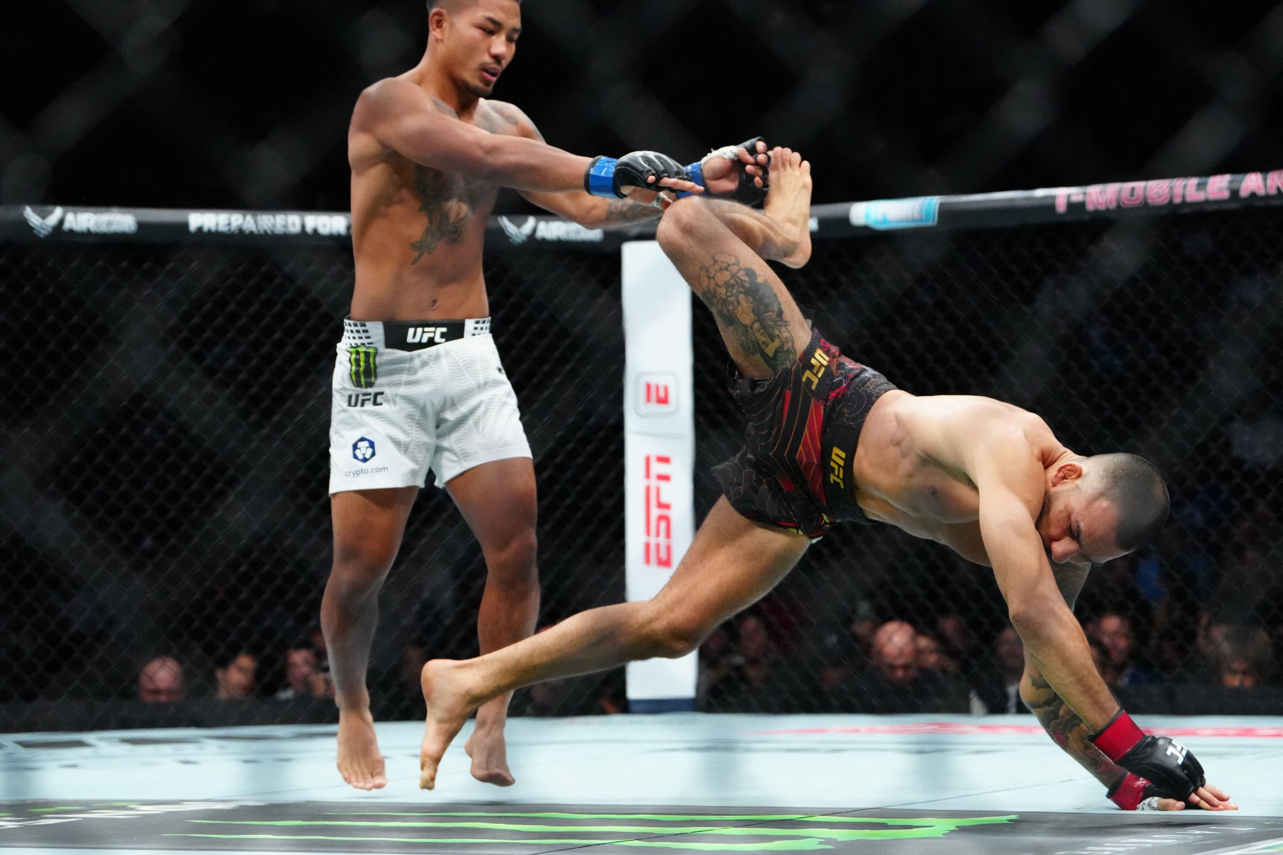 Pantoja no pudo defender el título (Reuters)