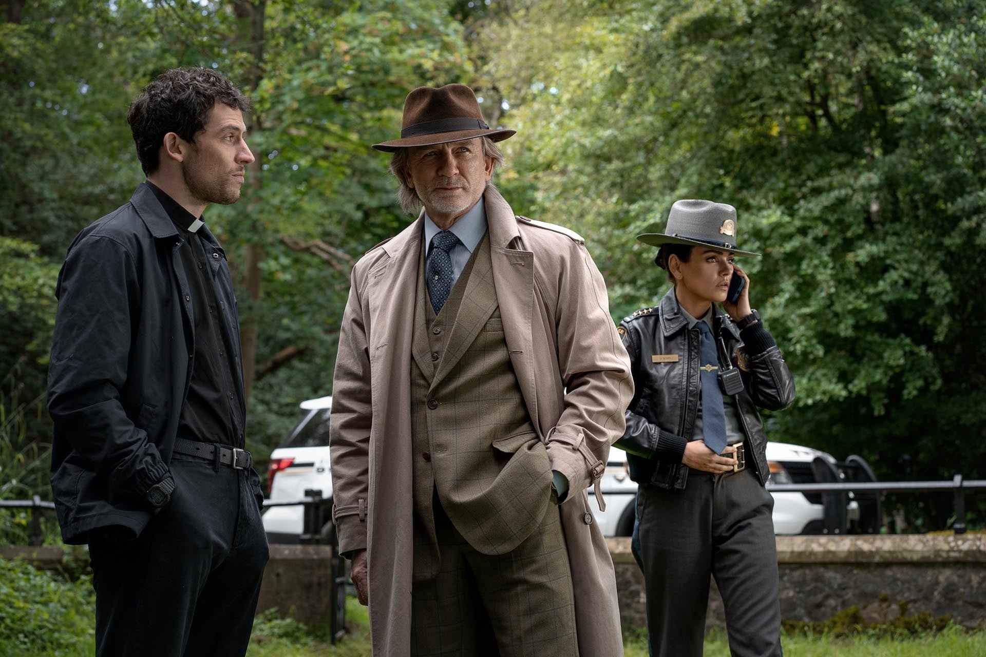 Daniel Craig regresa como Benoit Blanc en 'Wake Up Dead Man', consolidando el éxito de la saga Knives Out en Netflix. (Crédito: John Wilson/Netflix © 2025)