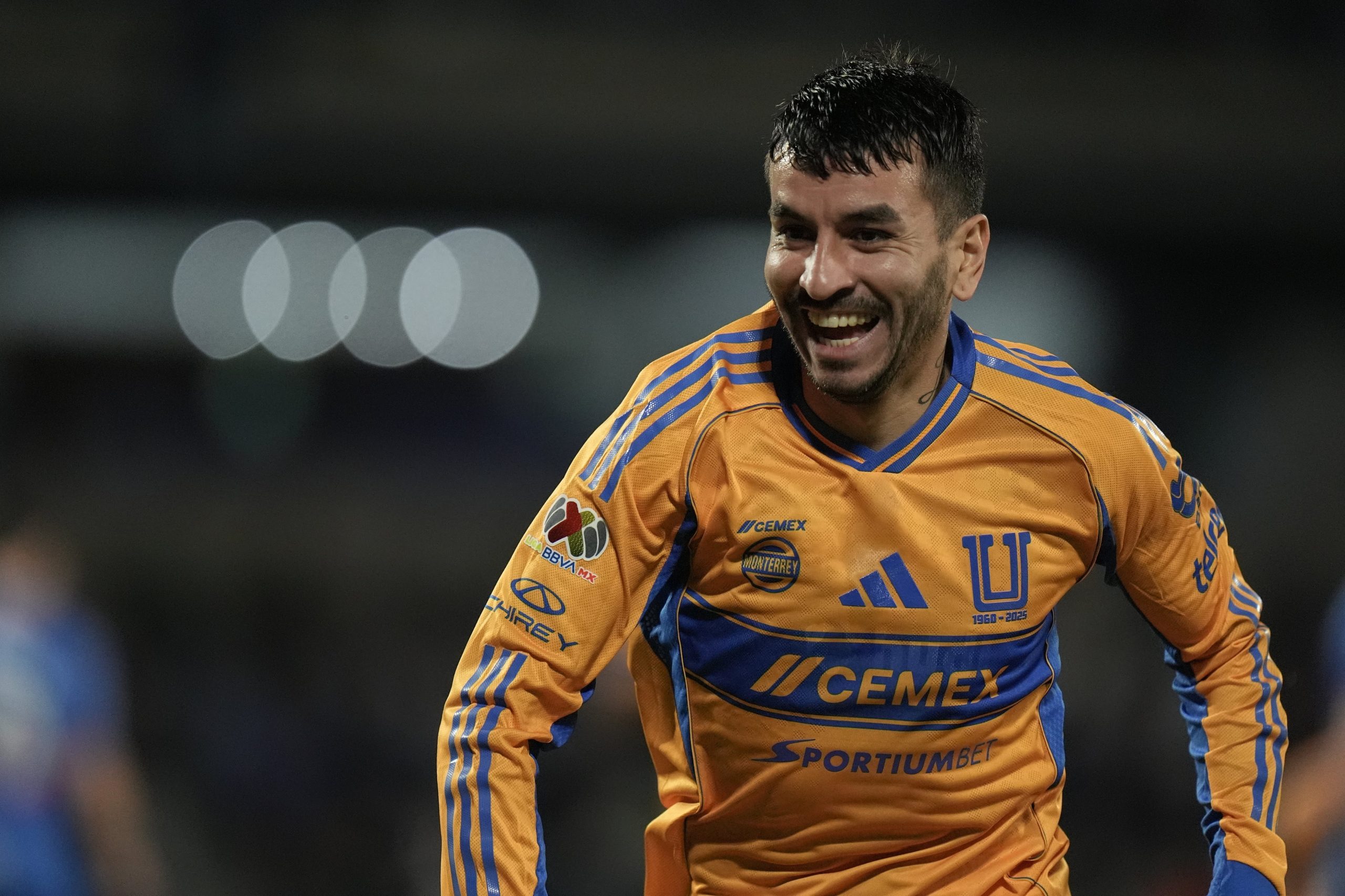 Desde su llegada a Tigres a mediados de este año, Correa jugó 25 partidos y marcó 14 goles (AP Foto/Eduardo Verdugo)