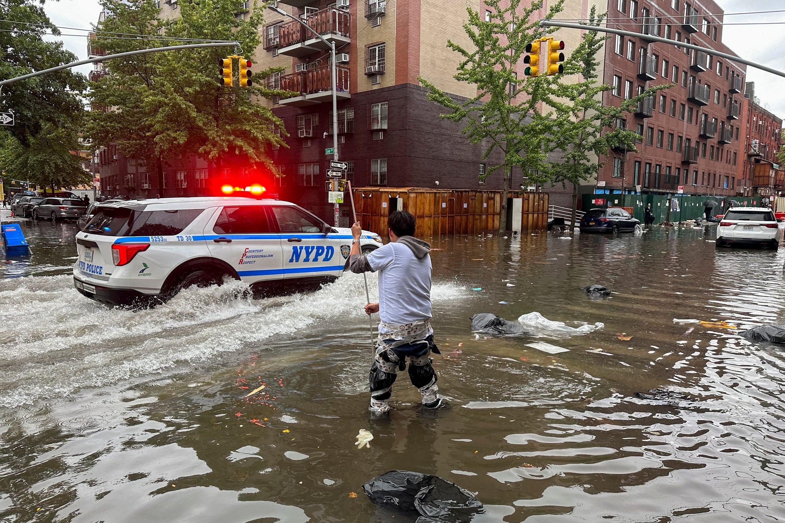 Houston y Nueva York enfrentan riesgos crecientes por el descenso del terreno y la actividad humana (AP Foto/Jake Offenhartz)