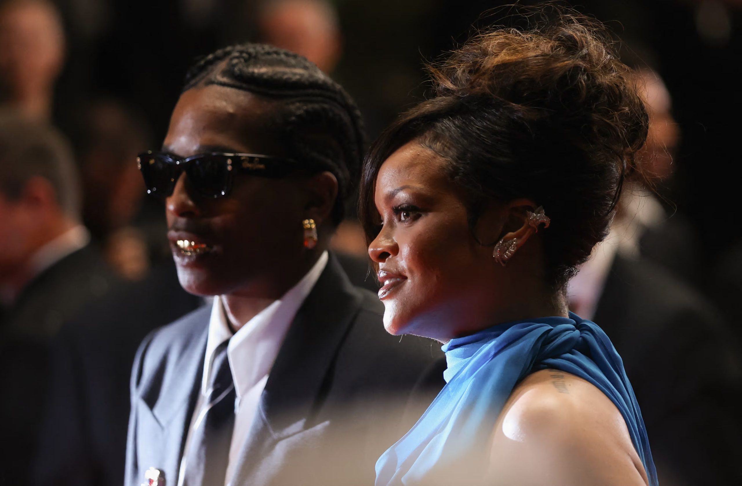 La pareja conformada por ASAP Rocky y Rihanna supera obstáculos diarios gracias a la coordinación de agendas y un fuerte compromiso emocional (REUTERS/Manon Cruz)