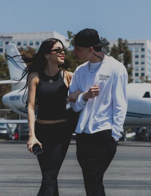 Una entrevista de Kenia Os con Adela Micha desató polémicas sobre los inicios de su relación con Peso Pluma y la reacción de sus exparejas.
(IG: @pesopluma)