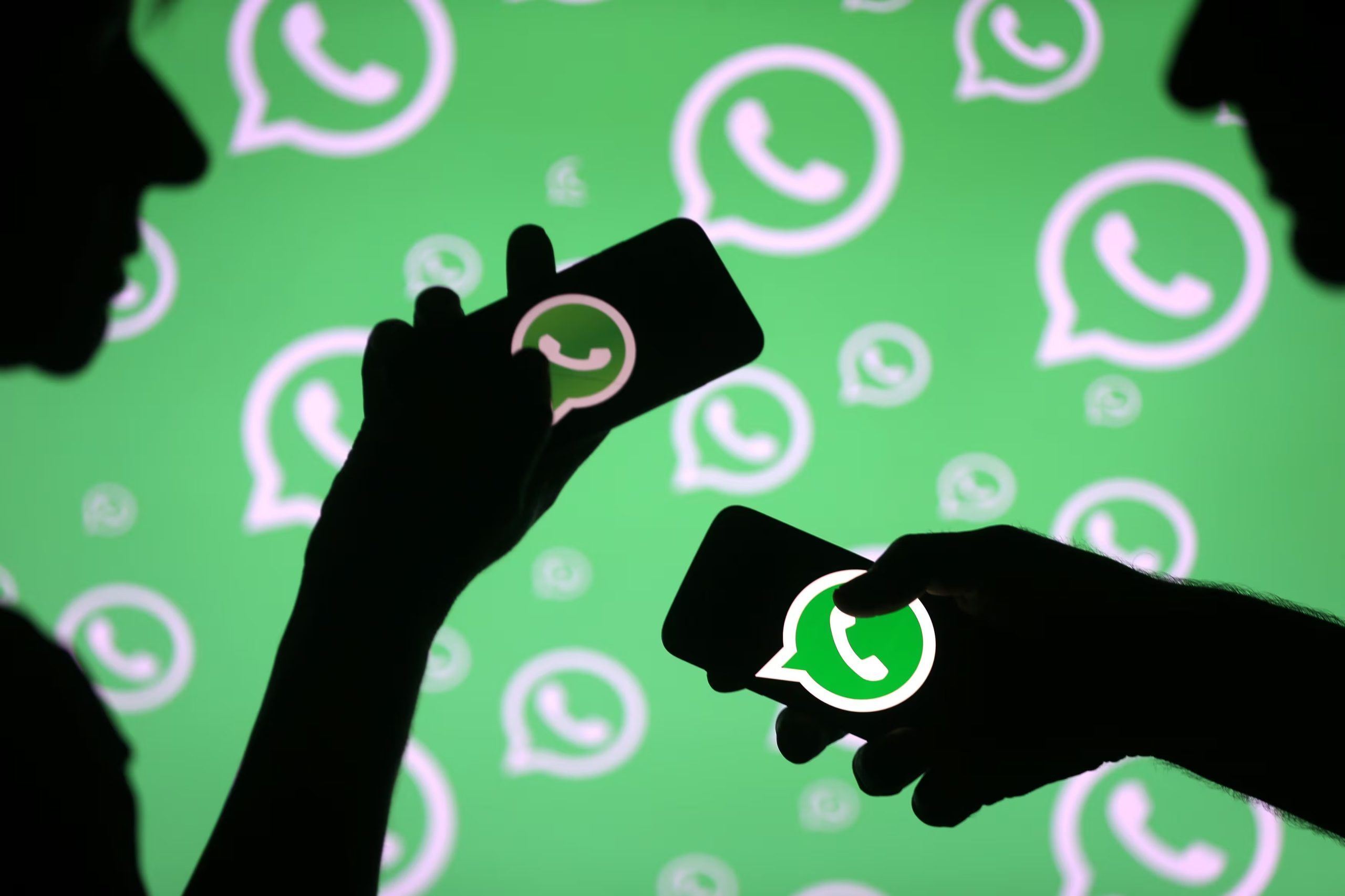 WhatsApp suma una nueva función para los nuevos participantes de chats grupales. REUTERS/Dado Ruvic