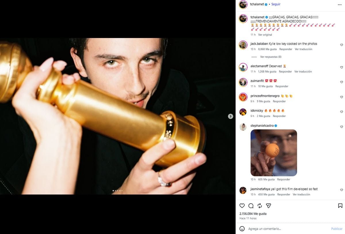 La mano de Kylie Jenner acompañó a Chalamet en el momento clave, tras años de rumores sobre su vida privada (Instagram/@tchalamet)