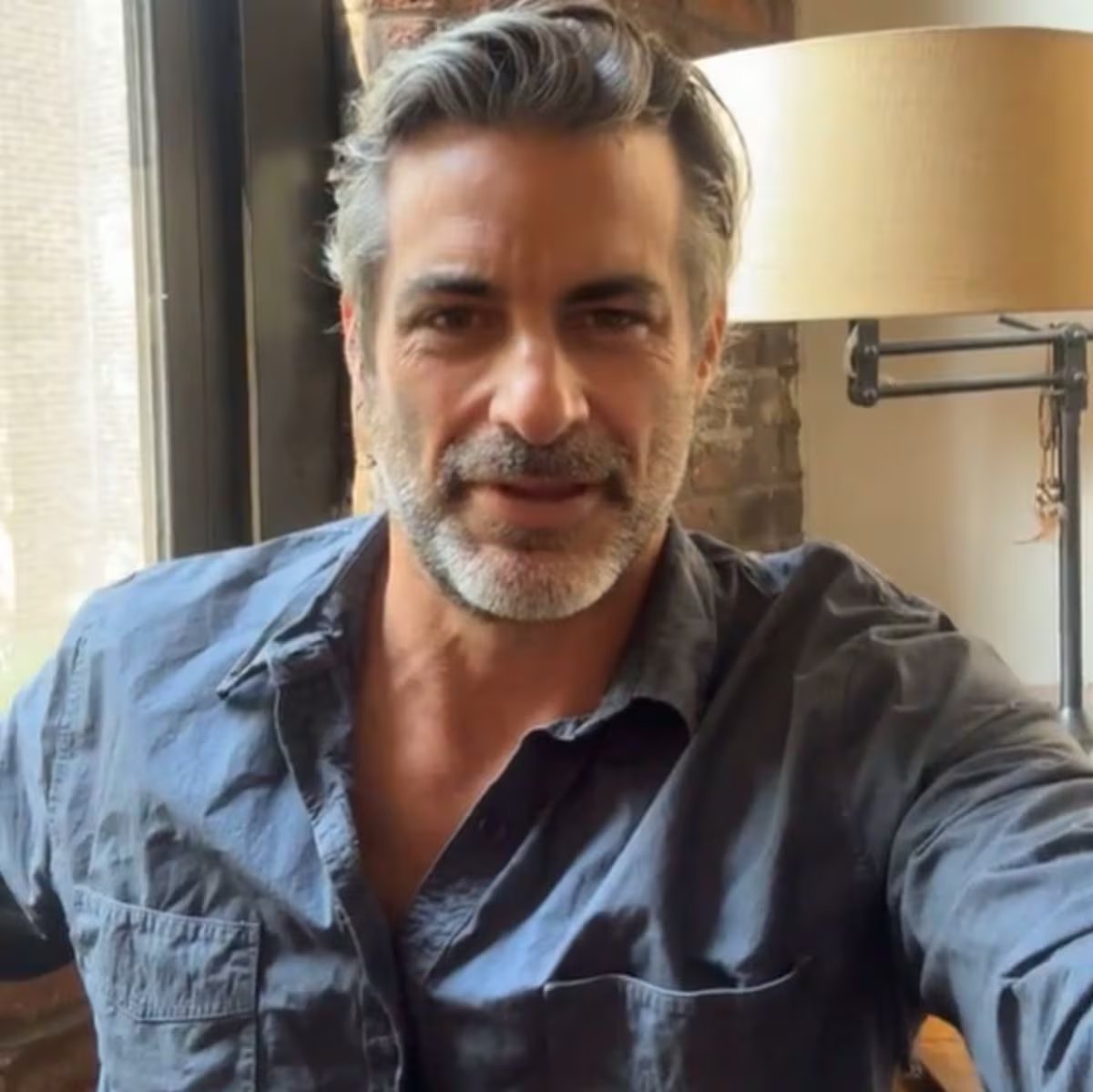 Jim Curtis reveló que intercambió mensajes con Jennifer Aniston antes de iniciar su relación. (Instagram/@jimcurtis1)