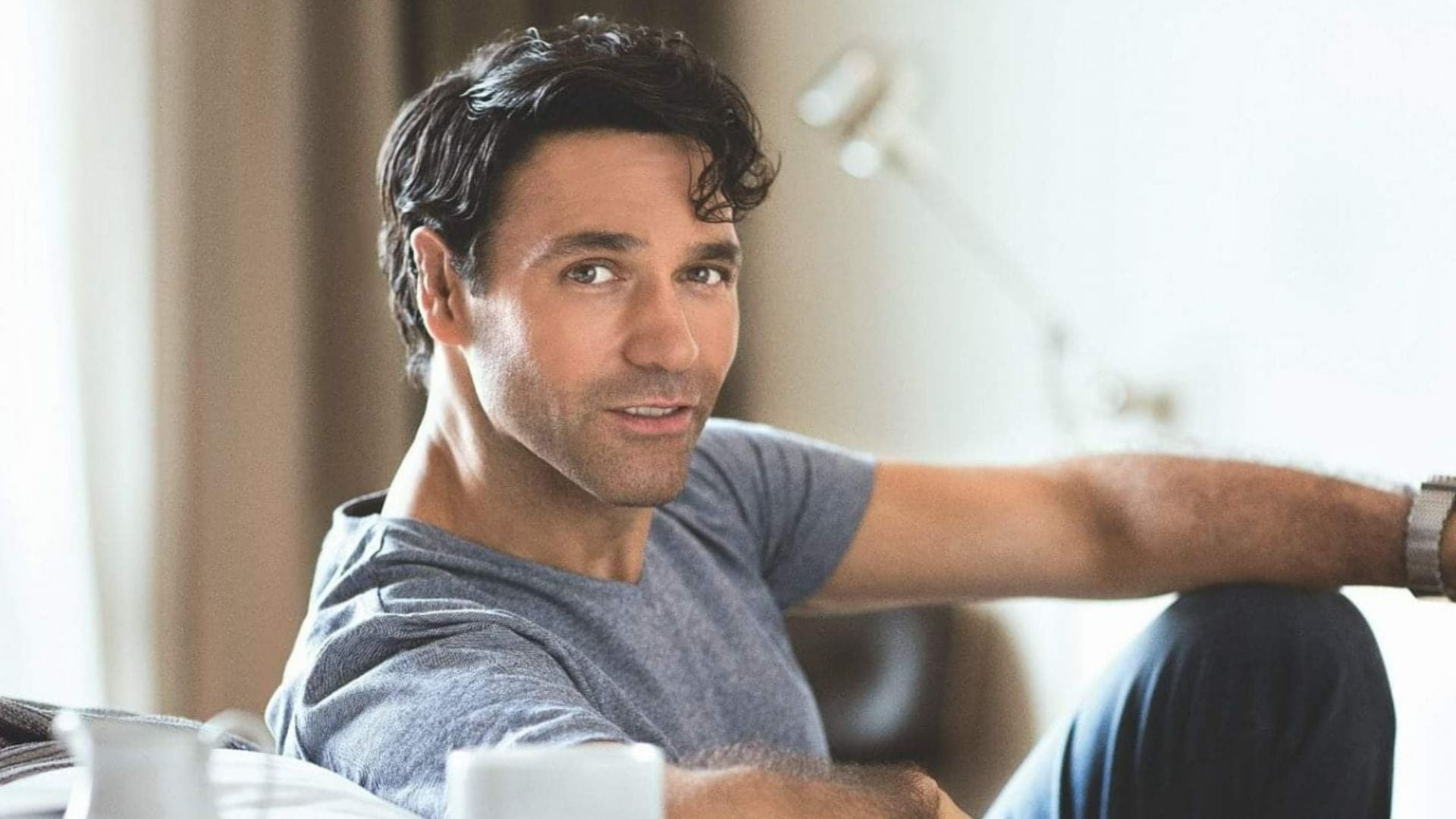 Lejos de las historias de amor en la pantalla, Lanús confesó que la industria perdió sentido para él, poniendo por encima su autenticidad y bienestar respecto a la fama y el reconocimiento público (Facebook/Valentino Lanús)