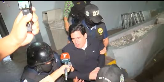 La defensa de José Gabriel Carrizo alegó durante la audiencia que el exvicepresidente tendría fuero vinculado al Parlacen, argumento con el que busca que el caso sea conocido por la Corte Suprema de Justicia. Tomado de Telemetro