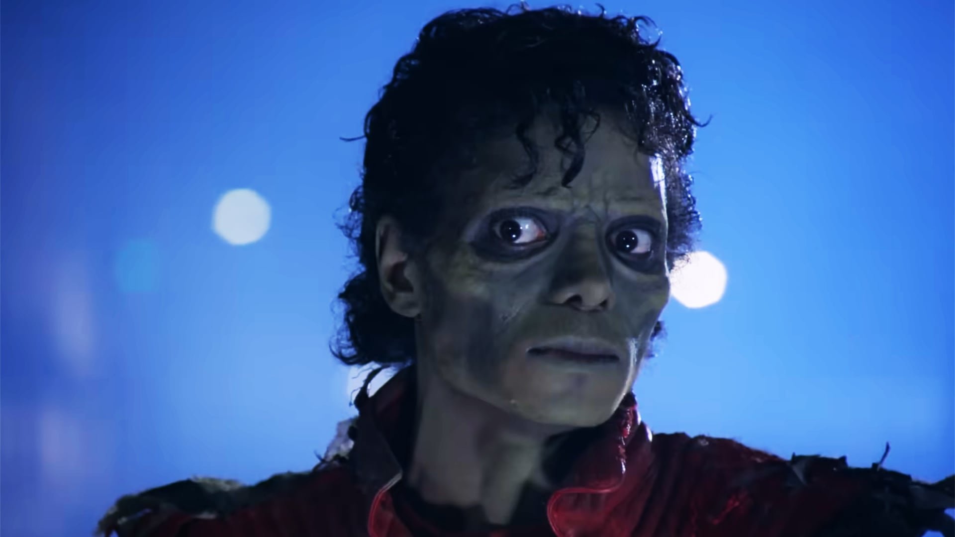 El legado de Rod Temperton se extiende a otros éxitos como “Rock With You” y “Off The Wall”, canciones que consolidaron el ascenso global de Michael Jackson (Captura del videoclip oficial)