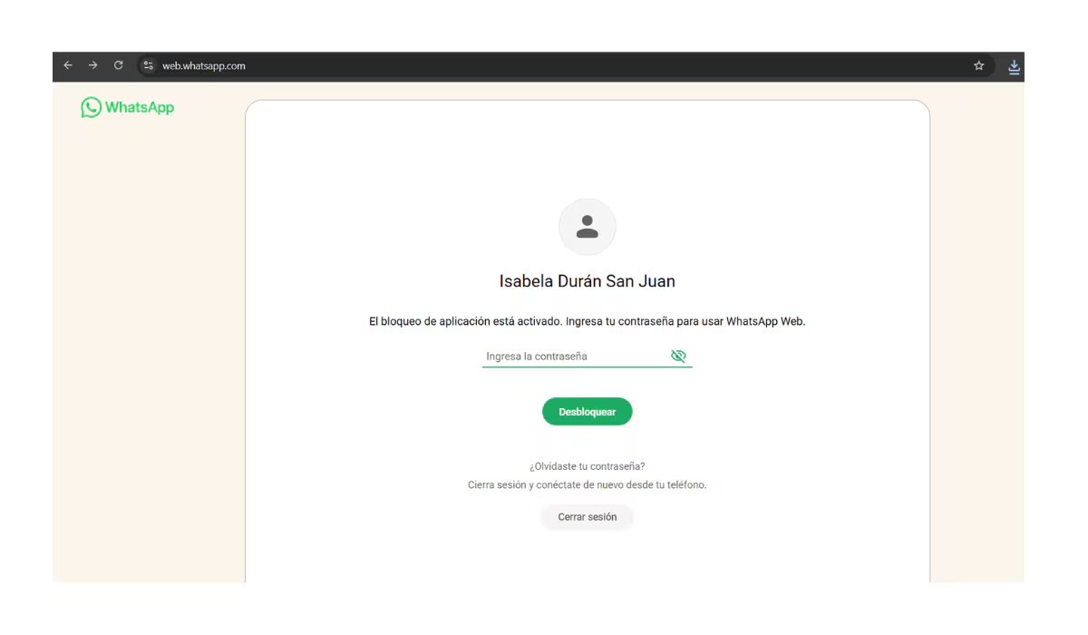 Si se olvida la contraseña, basta con cerrar sesión e iniciar nuevamente con el código QR. (WhatsApp Web)