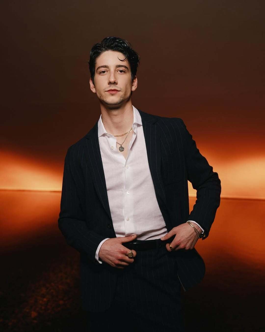 El equipo creativo de Enredados en acción real cuenta con Jennifer Kaytin Robinson en el guion, Kristin Burr en la producción y Lucy Kitada en la producción ejecutiva