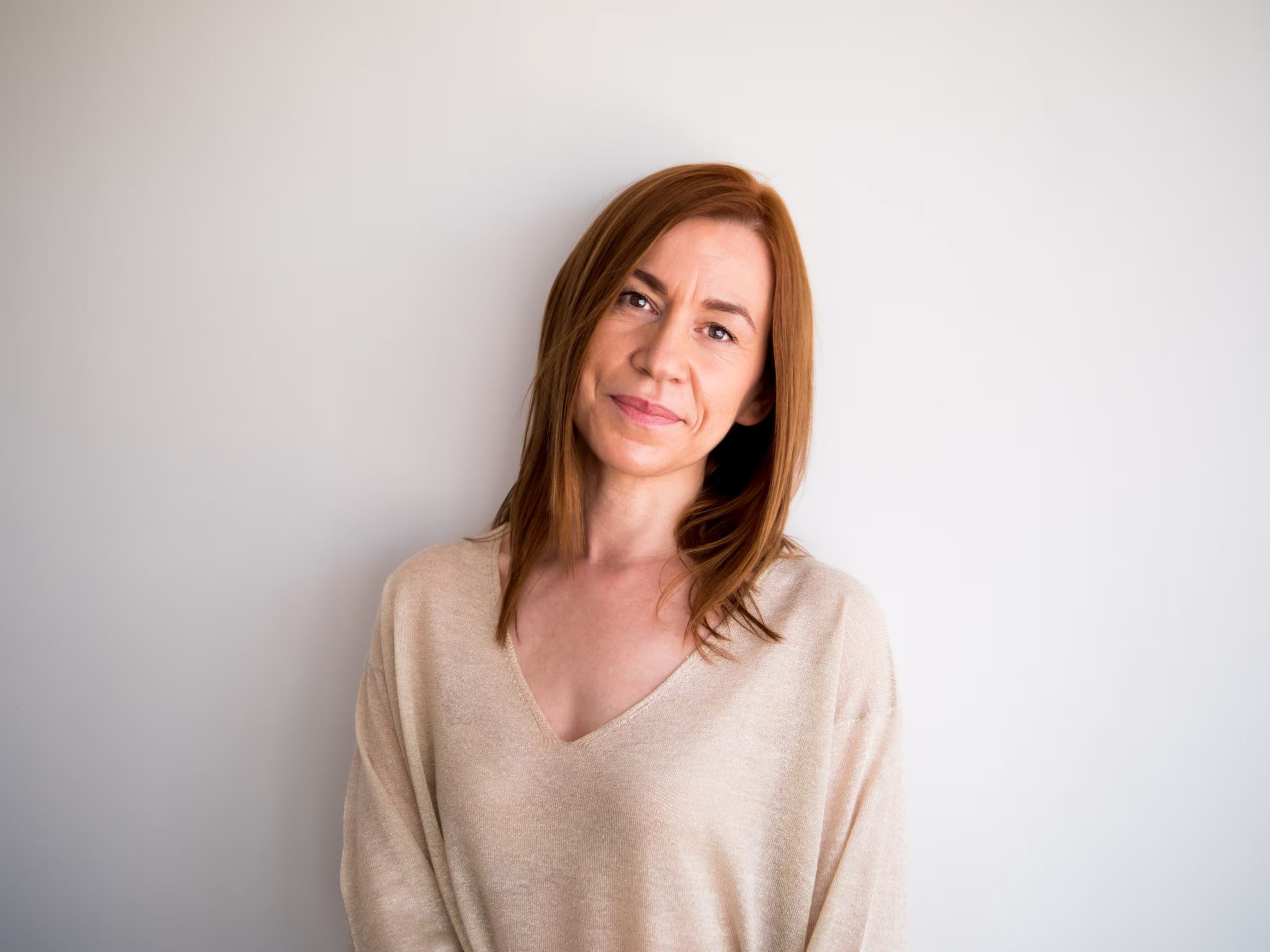 En Donde habitan las sirenas, María Martínez explora la fortaleza y las contradicciones de los personajes femeninos dentro de la complejidad familiar - (Gentileza de Editorial Grupo Planeta)