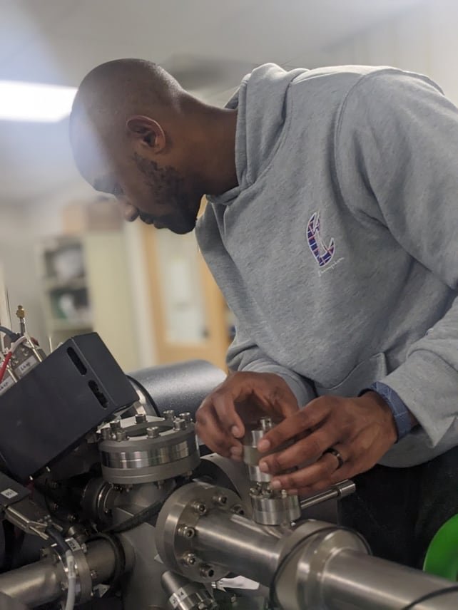 El equipo de la Universidad Brown utilizó espectrometría de masas para identificar patrones únicos en la muestra