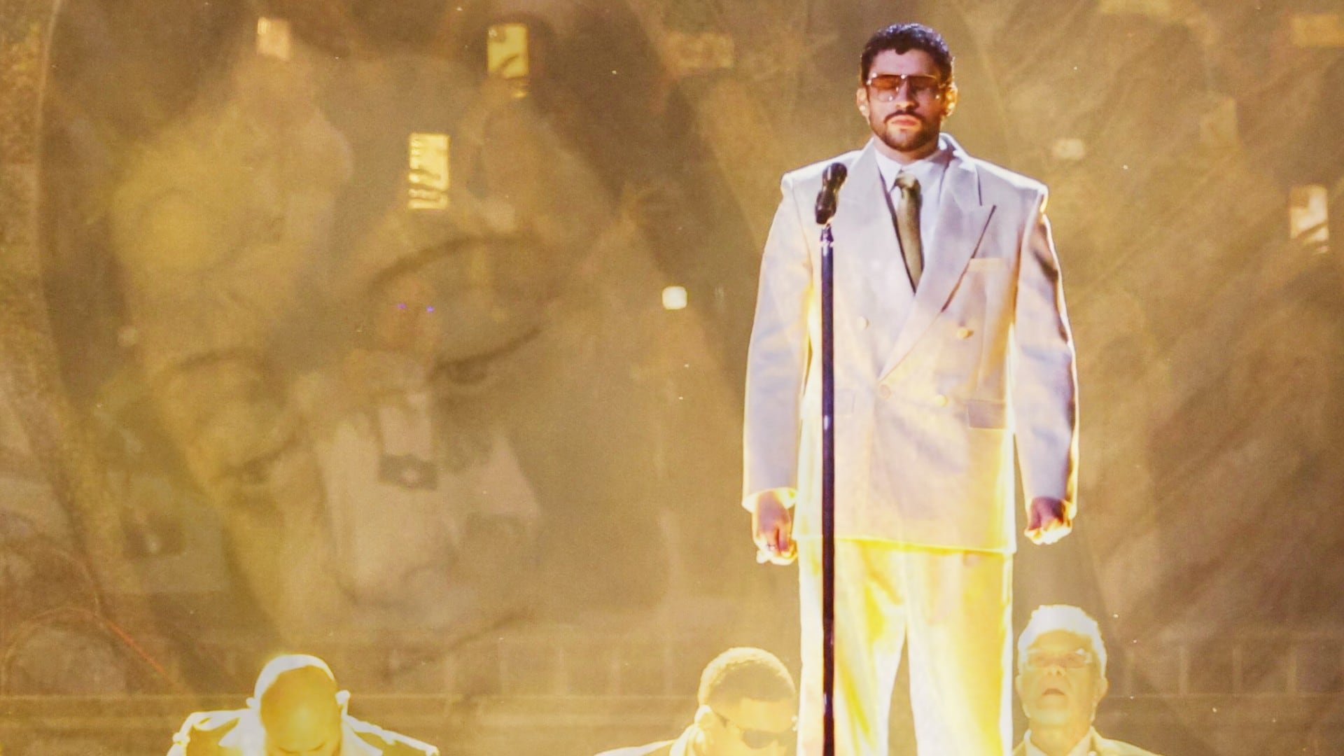 A diferencia del K-pop tradicional, nuevas estrellas como Skai o Bad Bunny (foto) destacan por potenciar y no diluir sus raíces culturales