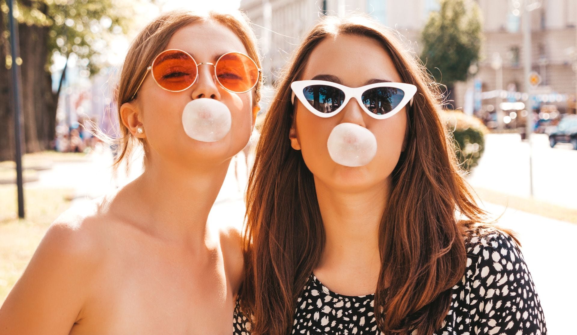 El Día Mundial del Chicle surge para reconocer la historia y presencia cotidiana de la goma de mascar, una tradición que pasó de lo informal a una celebración compartida. (Freepik)