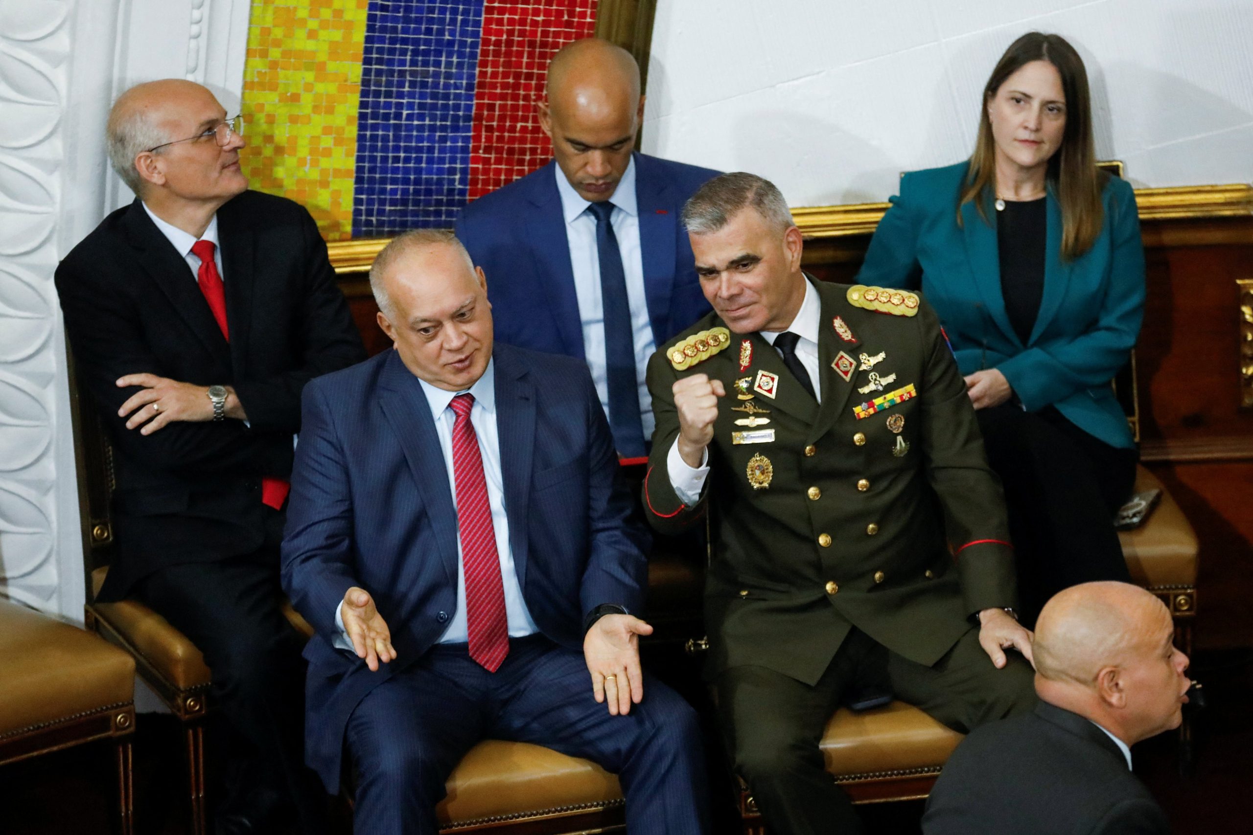 En la lista de posibles blancos también figura el ministro de Defensa, Vladimir Padrino, imputado en Estados Unidos por narcotráfico y con una recompensa millonaria (REUTERS)