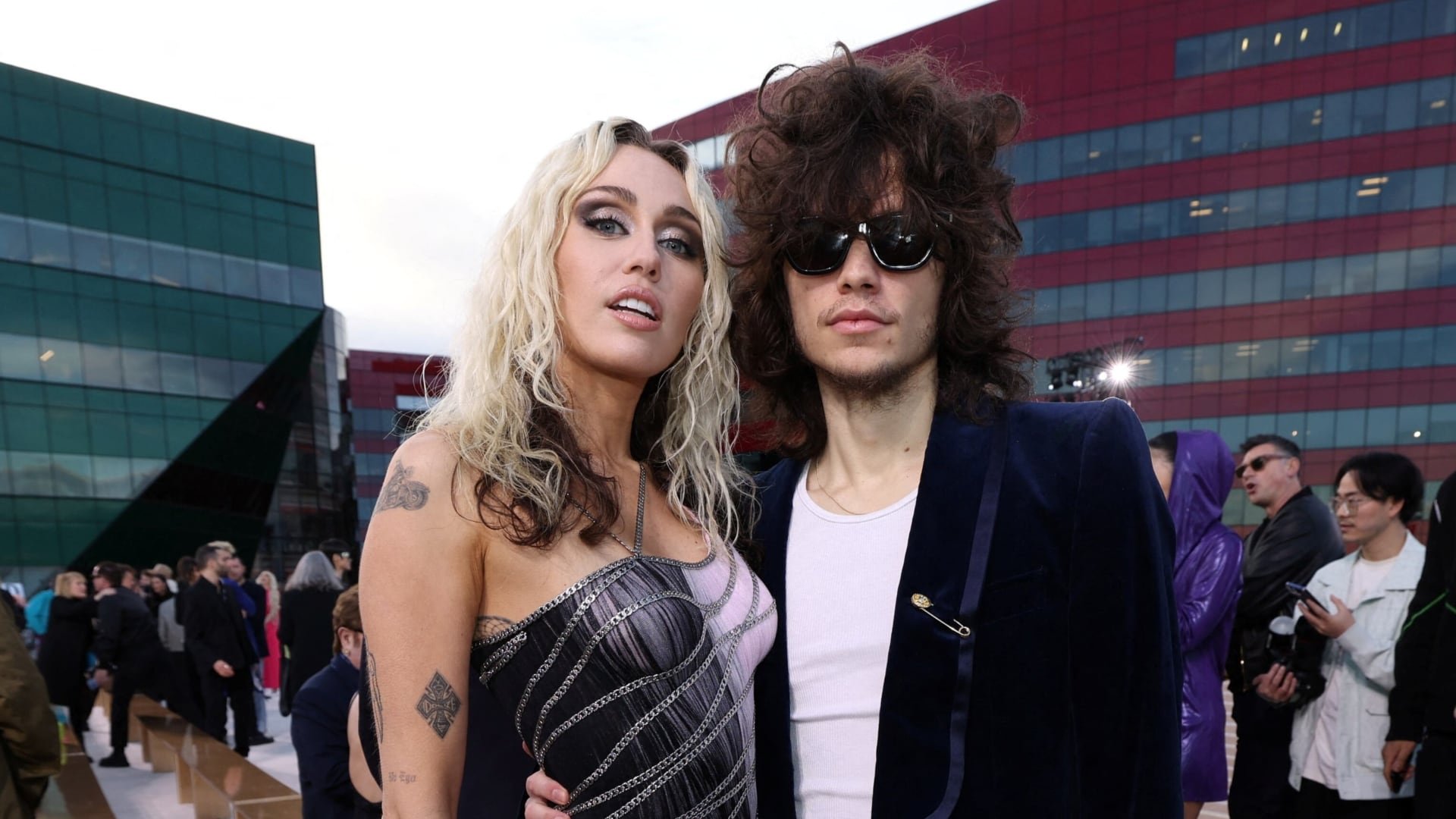 Miley Cyrus se comprometió con su novio Maxx Morando. (REUTERS/Mario Anzuoni)