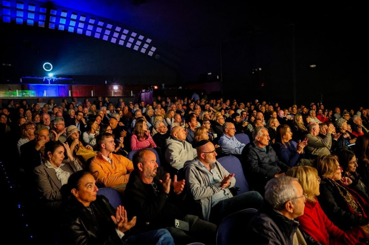 La demanda de entradas agotó las 370 localidades disponibles y llevó a que el documental se sumara de inmediato a plataformas de streaming globales