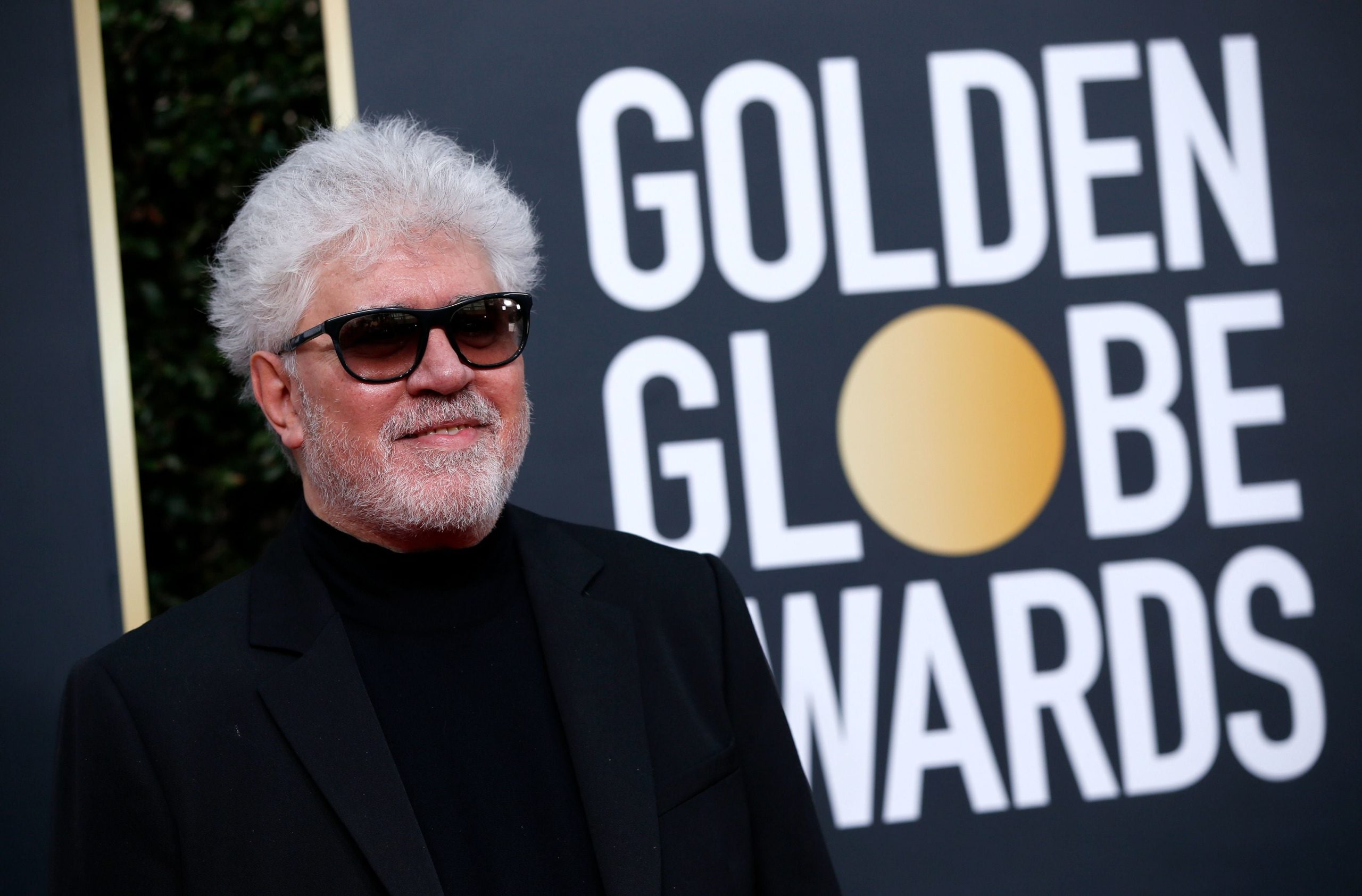 Pedro Almodóvar, en la gala de los Globos de Oro en 2020. (Reuters/Mario Anzuoni)