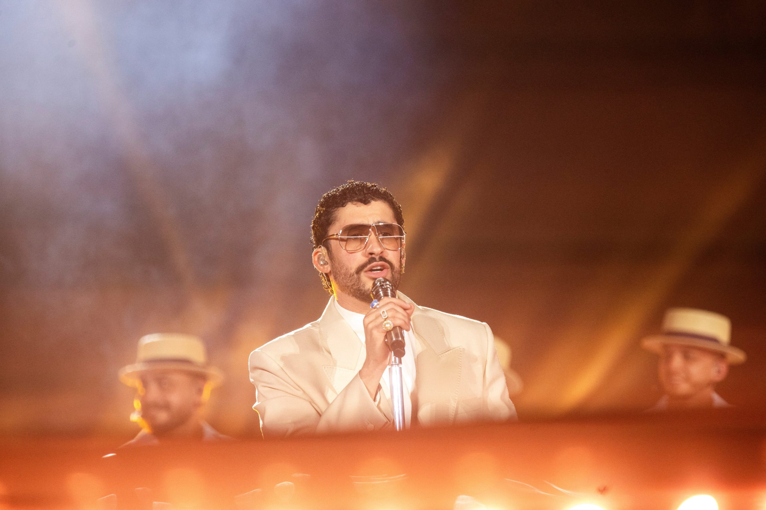 Bad Bunny se consolidó como el principal impulsor del género latino en 2025, gracias al éxito global de su álbum 'Debí Tirar Más Fotos'. (REUTERS/Erika Santelices)