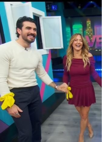 La participación de Carlos Origel en el programa Hoy alimenta rumores de romance con Andrea Legarreta, impulsados por comentarios entre conductores.
(Instagram: programa hoy)