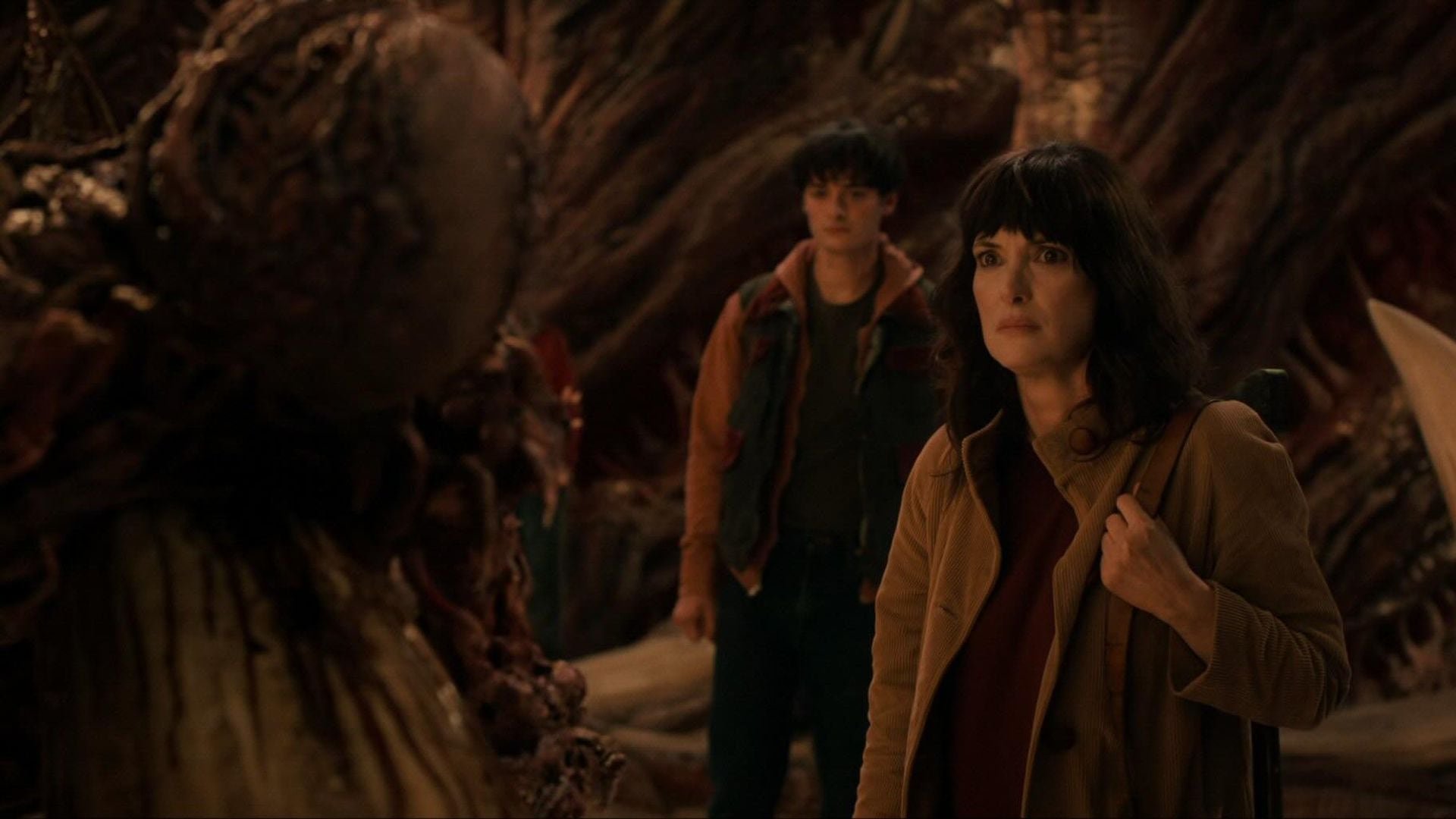 La muerte de Vecna a manos de Joyce Byers, interpretada por Winona Ryder, abrió interrogantes sobre la posible redención del personaje (Netflix)