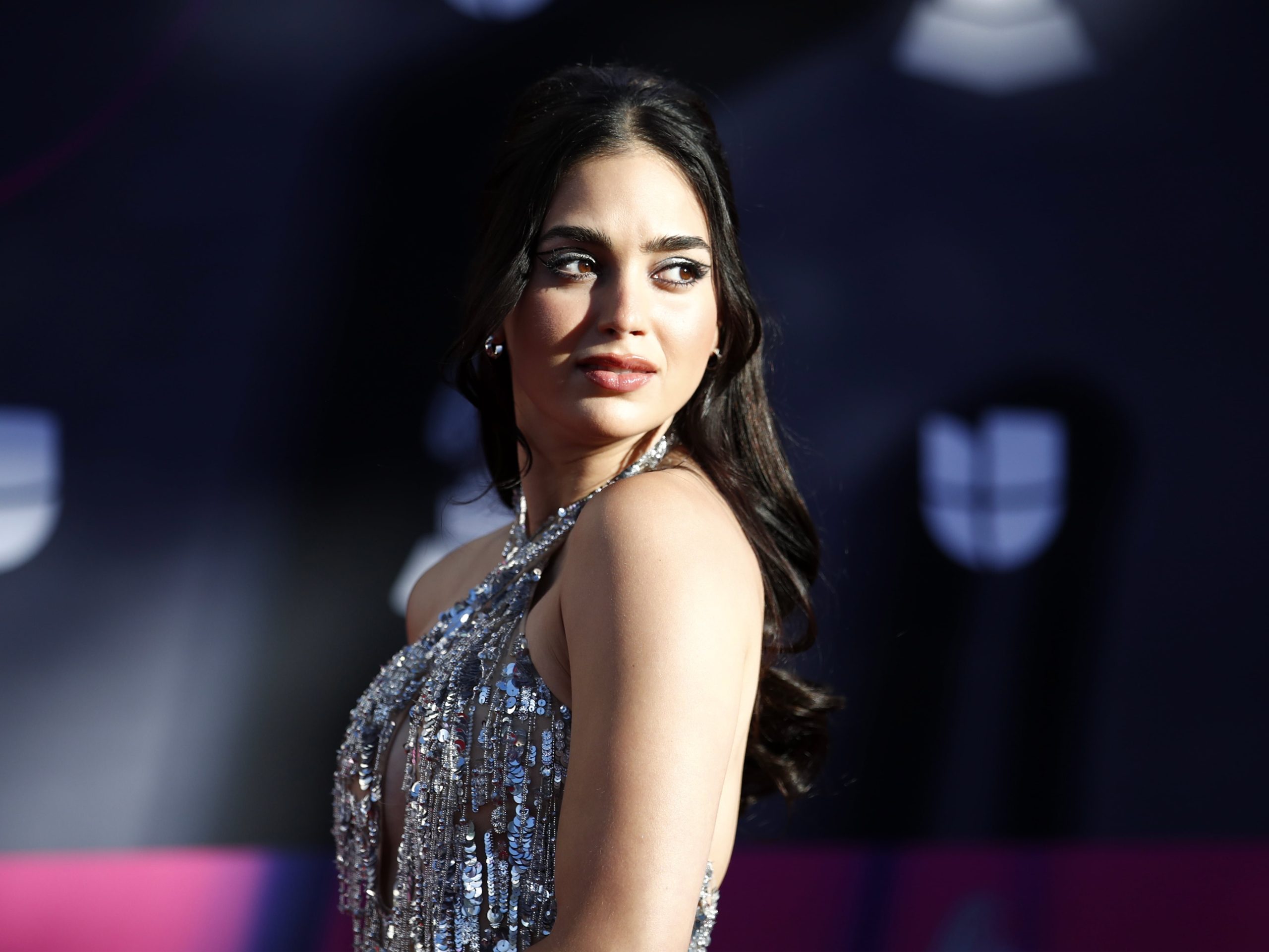 La Mujer Maravilla está de cumpleaños! 🥳 La actriz Gal Gadot, que da vida  a la súper heroína llegó a los 35 años. 🎂🎈, image size:2560x1921