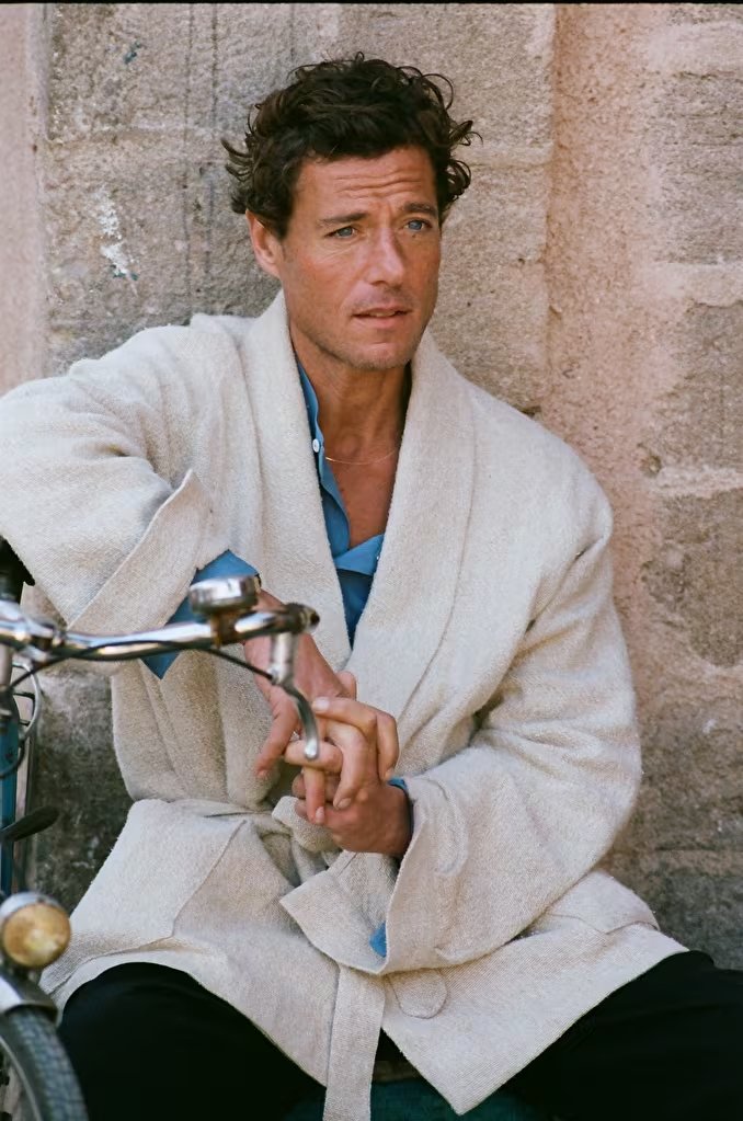 El arte ha sido parte fundamental de su desarrollo siguiendo la tradición familiar tanto de su madre como de su padre. (selectmodel.com)