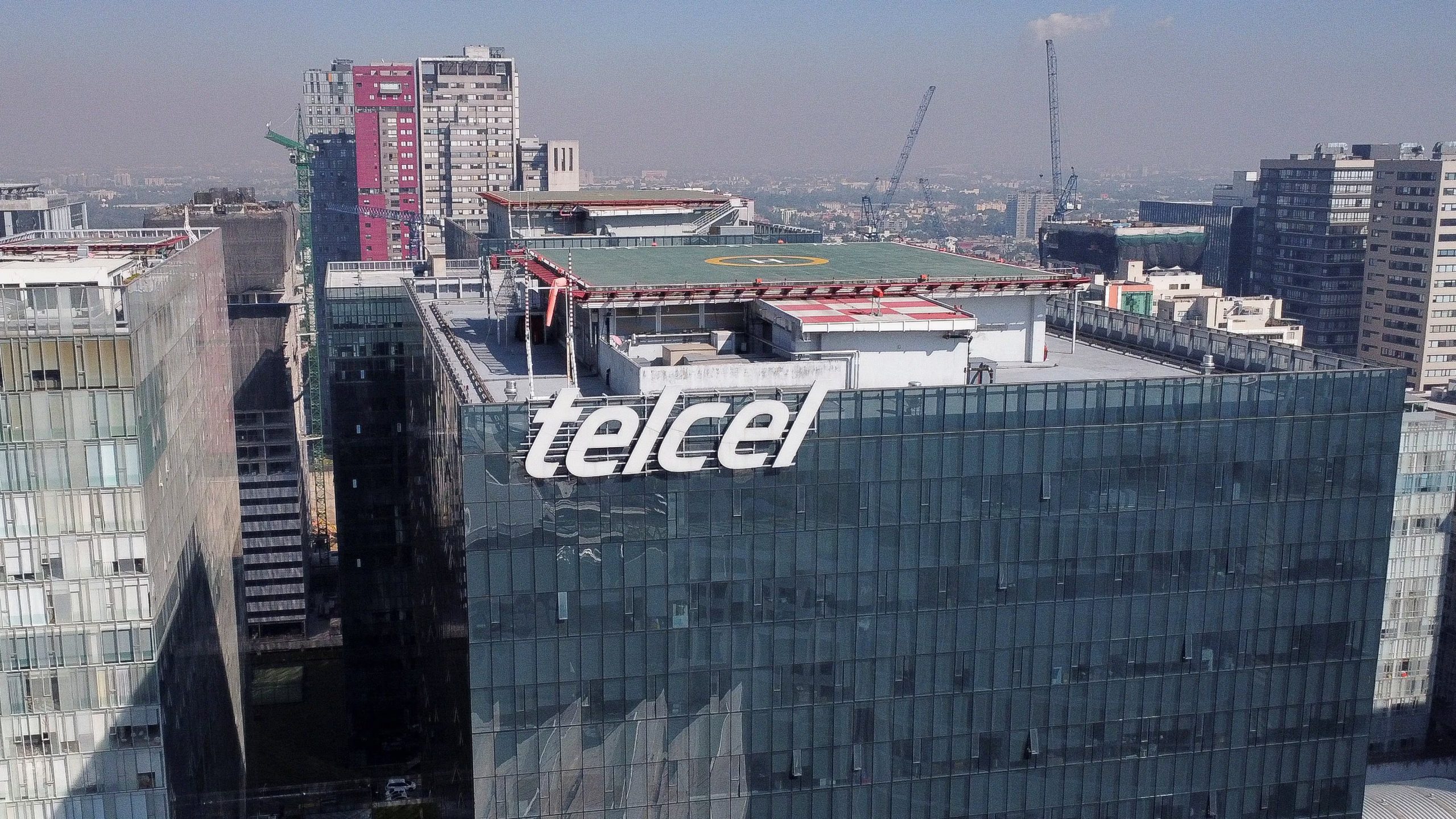 Telcel concentra casi la mitad del mercado de telefonía móvil en México. REUTERS/Raquel Cunha