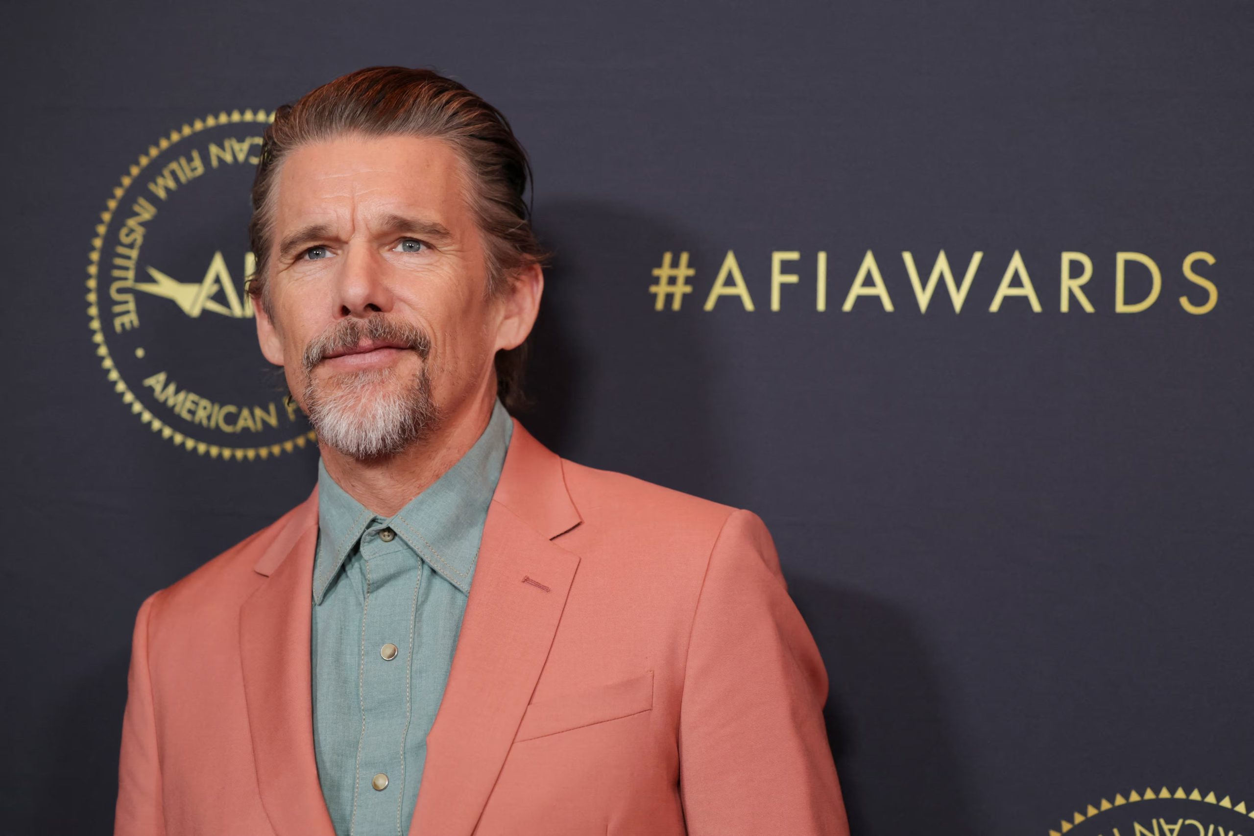 Ethan Hawke defiende en 'The Weight' la prioridad de la seguridad, el realismo y el trabajo colectivo frente al culto a las proezas extremas (REUTERS/Mario Anzuoni)