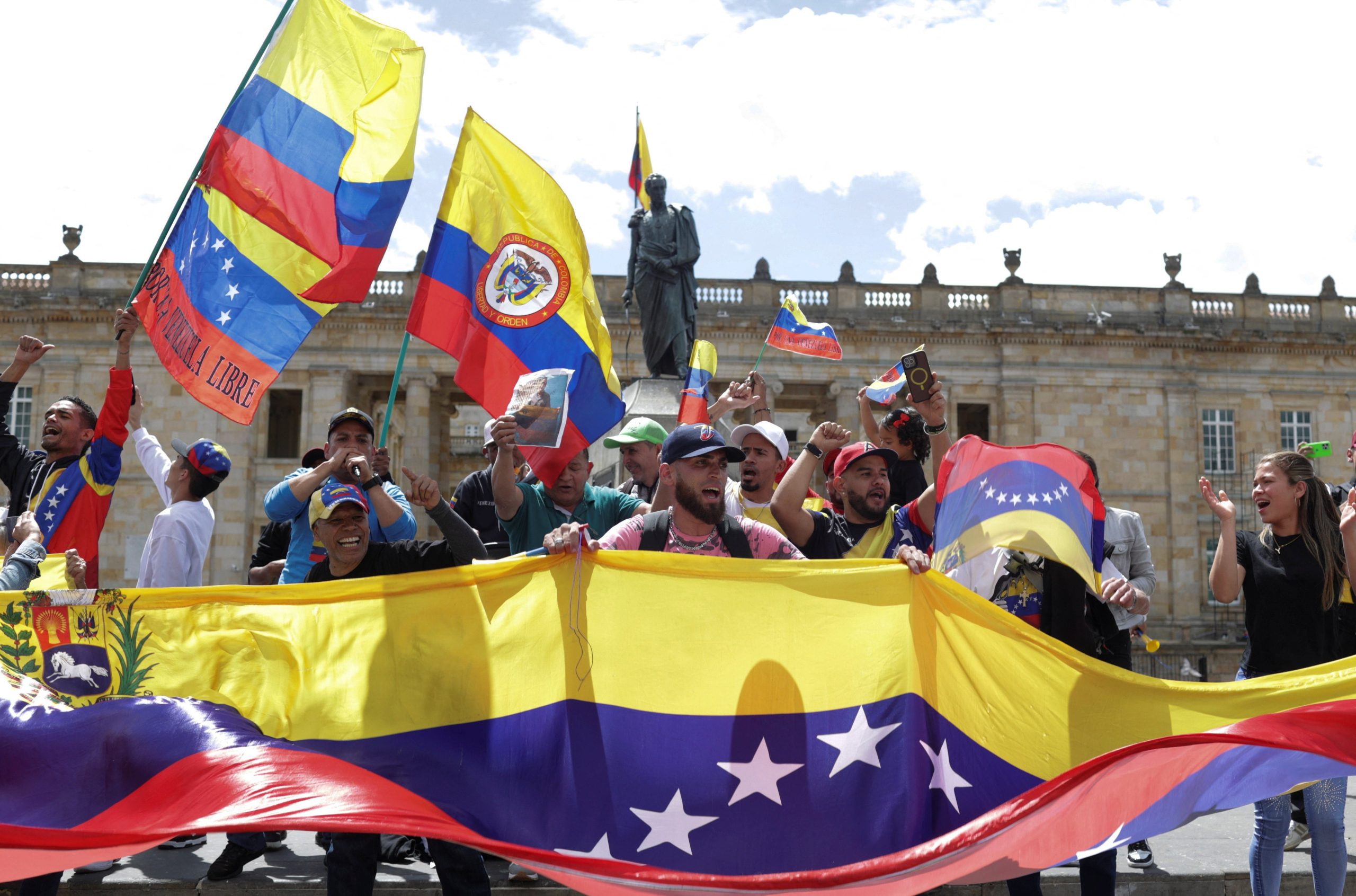 Víctor Mijares aseguró que no es probable una intervención de Estados Unidos en Colombia - crédito de la imagen Andrés Galeano/Reuters