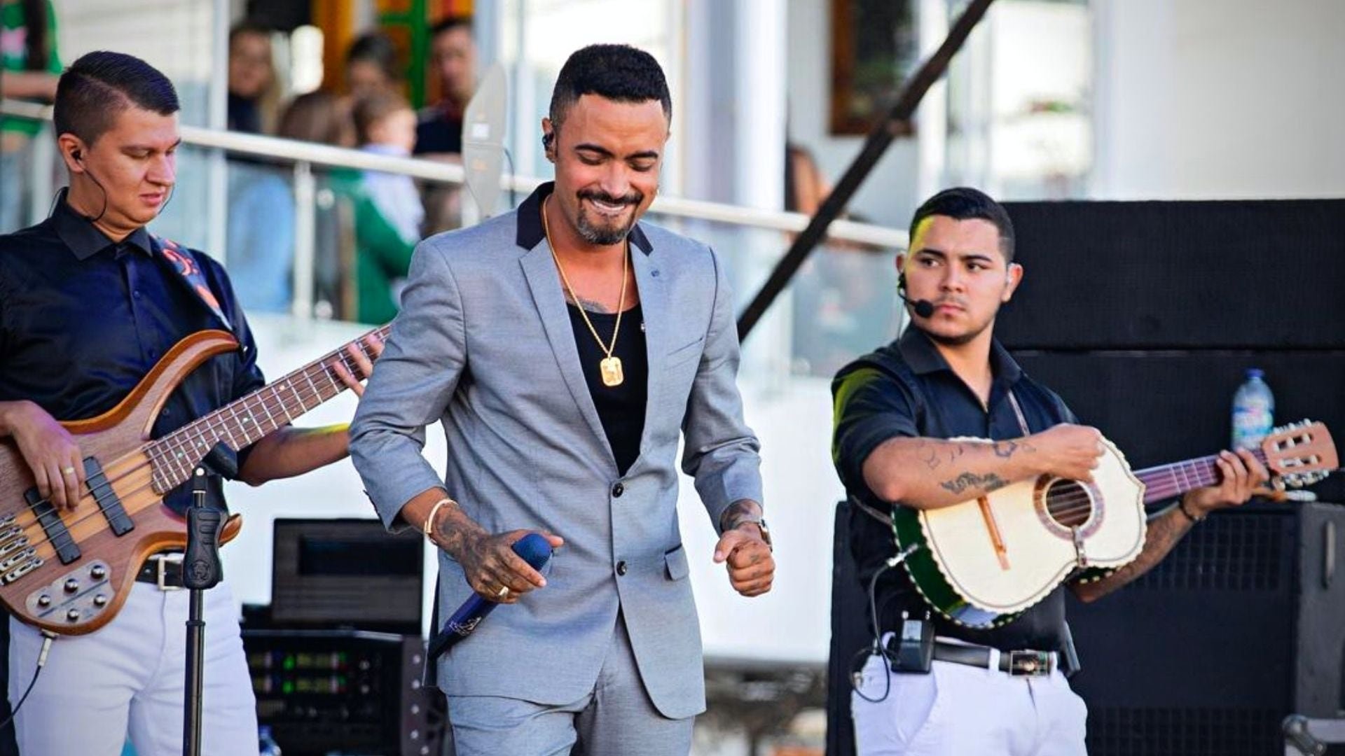 El cantante tiene una enorme popularidad en las redes sociales, por lo que muchos piden cuidar su salud - crédito @jhonalexcastano/Instagram