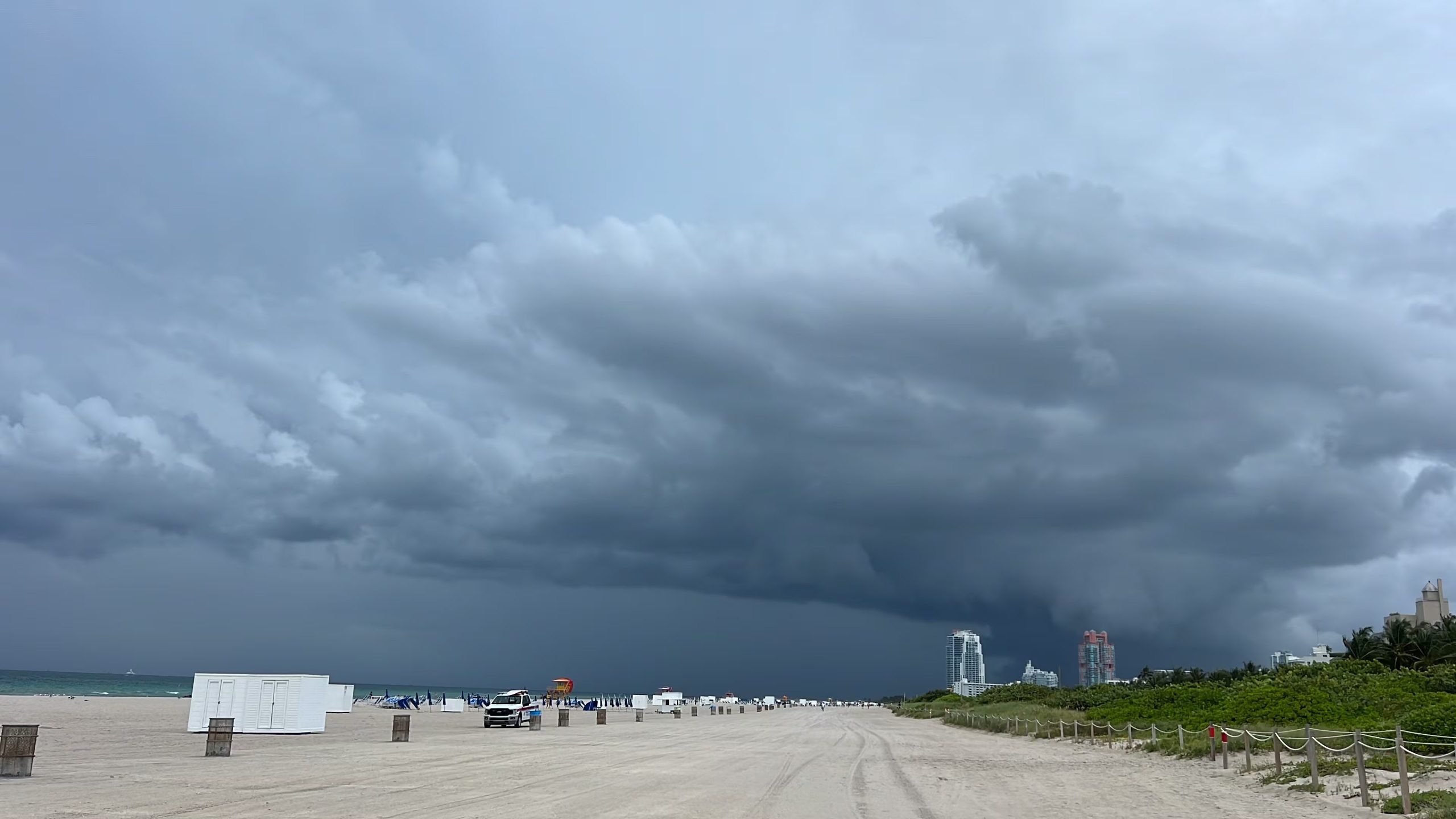 La irrupción ártica afecta también al sur y medio oeste de Estados Unidos, con alertas de frío extremo, cortes de electricidad y temperaturas bajo cero según la NOAA. (Opy Morales)