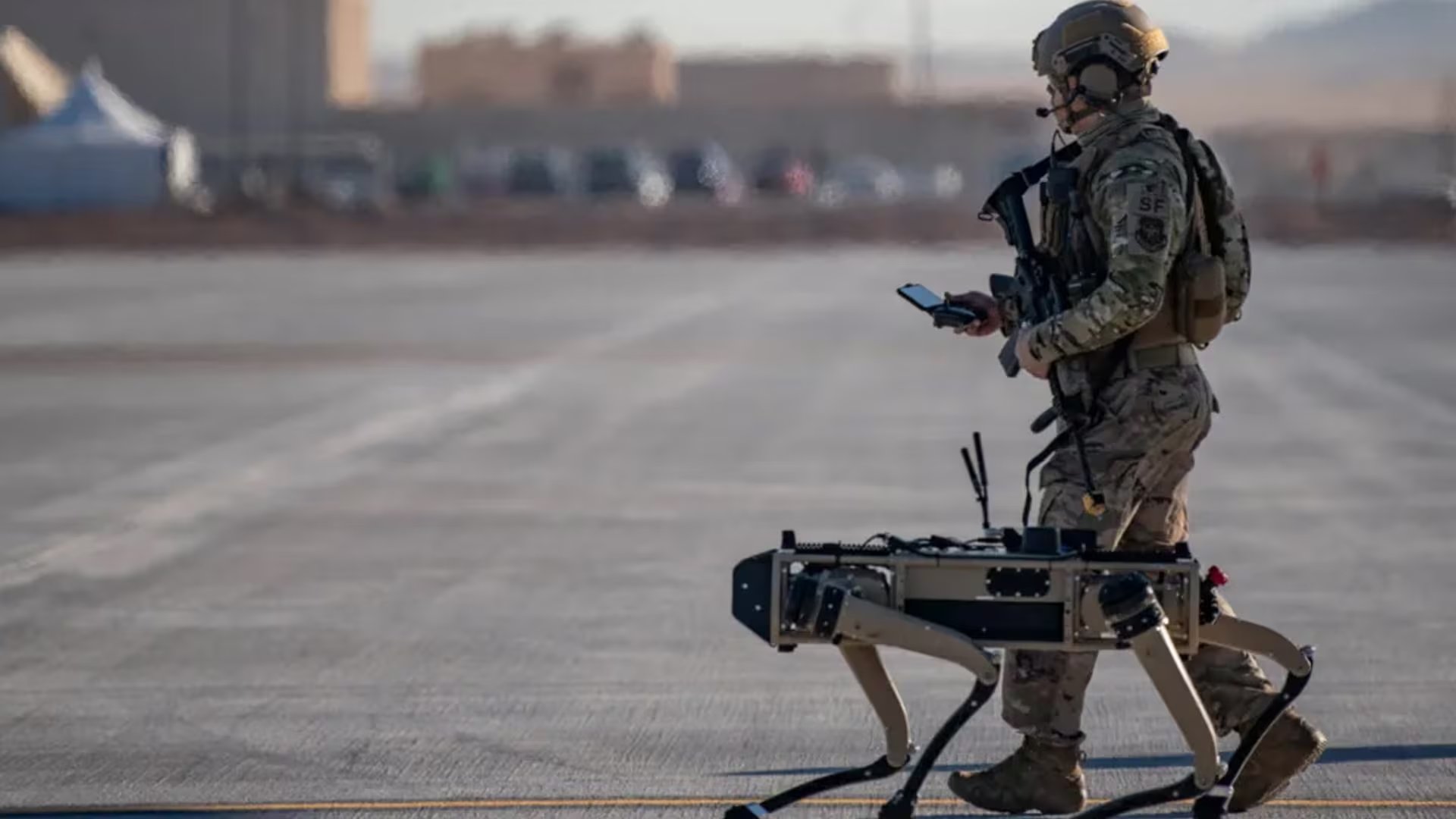 La tecnología, expresada en IA por ejemplo, es un aliado cada vez más importante para el posicionamiento de las fuerzas armadas en el mundo, más allá de la cantidad de armamento, tanques y buques que ostenten
