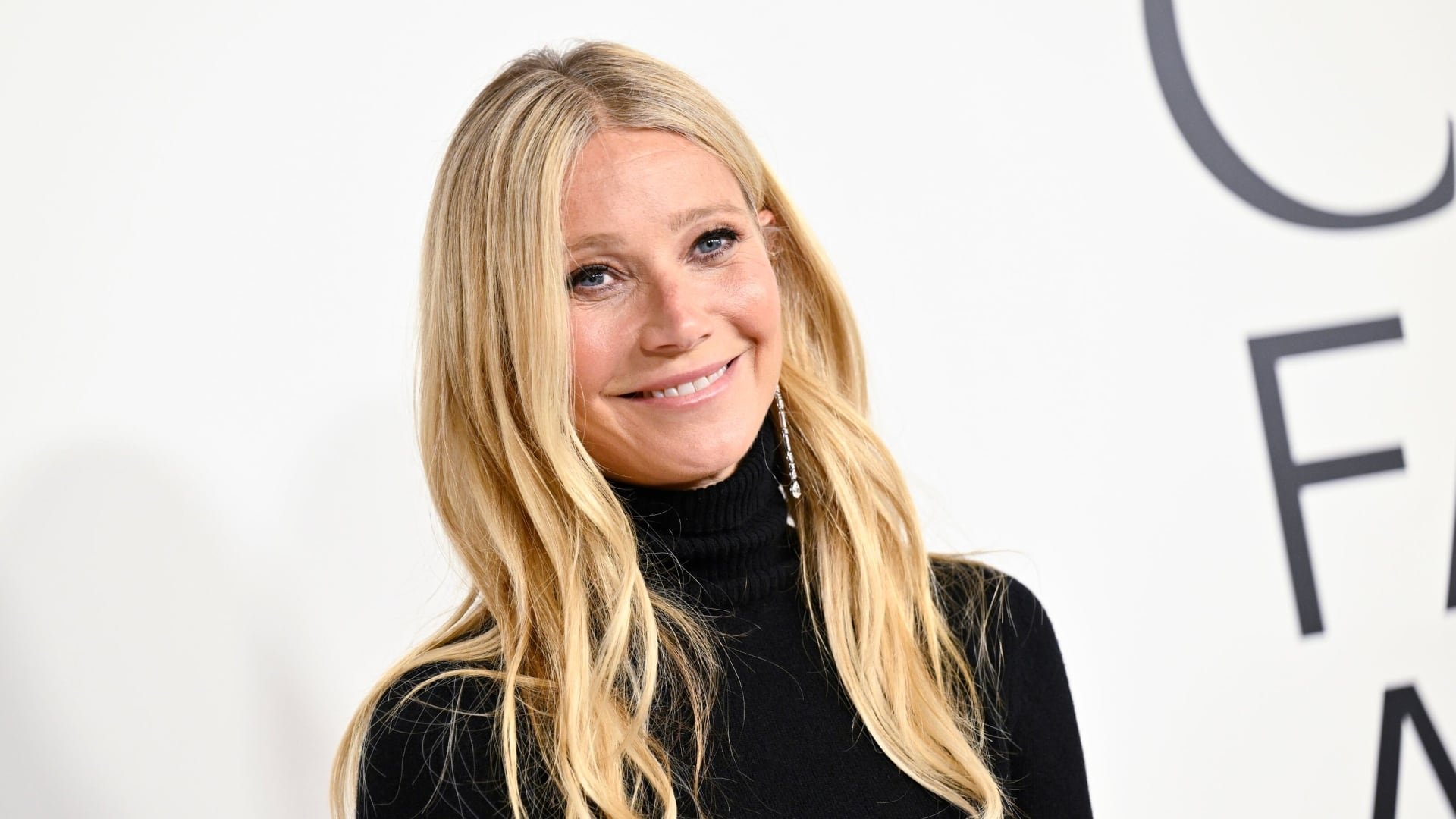 Gwyneth Paltrow admitió que alcanzar la fama tan joven la hizo sentirse sola. (Evan Agostini/Invision/AP)