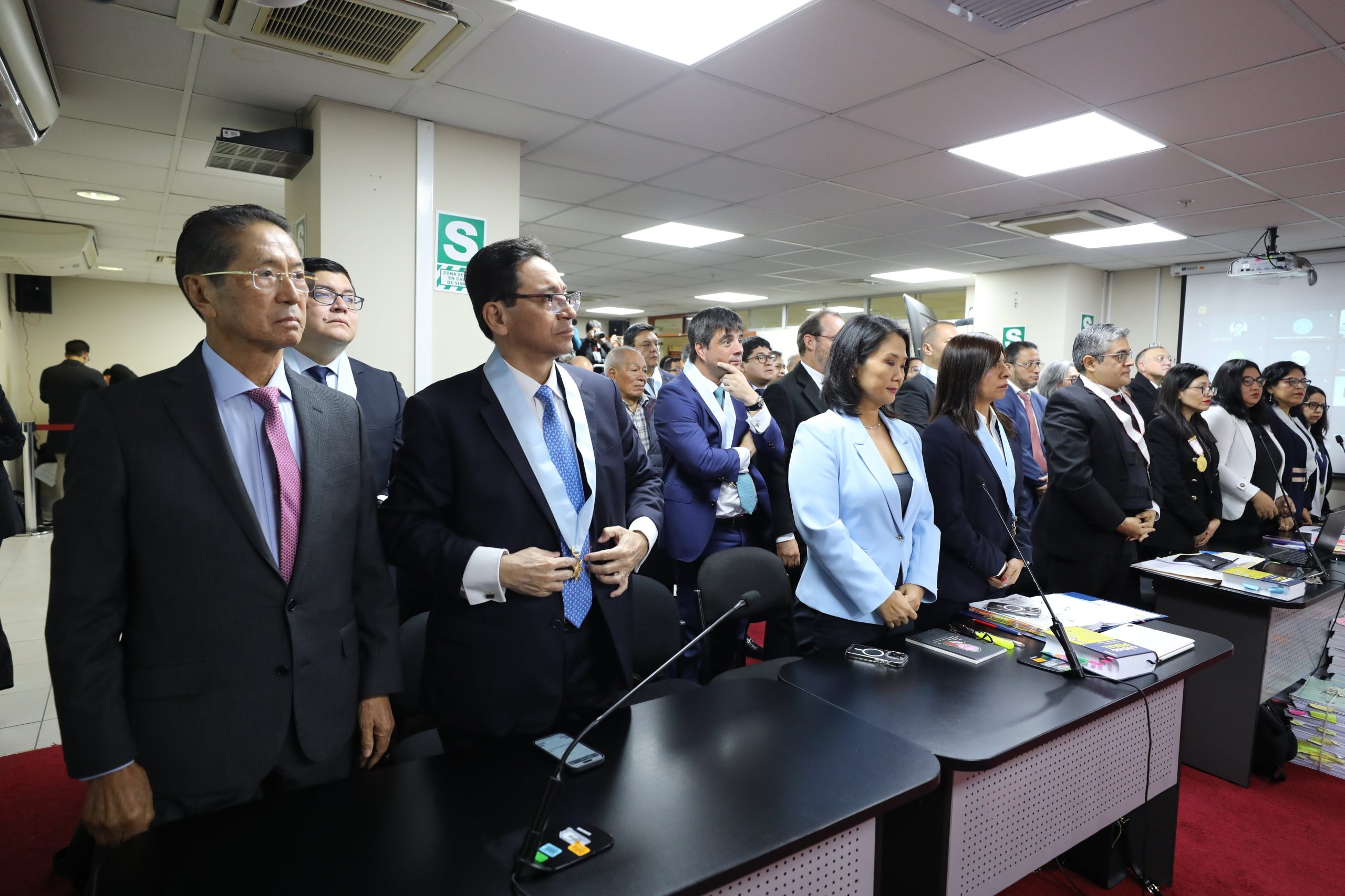 El partido Sí Creo cuestionó la validez de las acusaciones y pidió pruebas adicionales, mientras que el Equipo Especial Lava Jato confirmó la identificación de Fernando Espá como donante oculto, sin iniciar una investigación