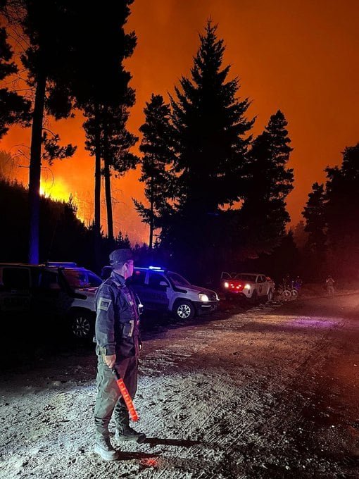 En Chubut, el mensaje es unánime: la emergencia aún no terminó y cada hora de trabajo en el terreno resulta decisiva para evitar una catástrofe mayor en la cordillera chubutense.