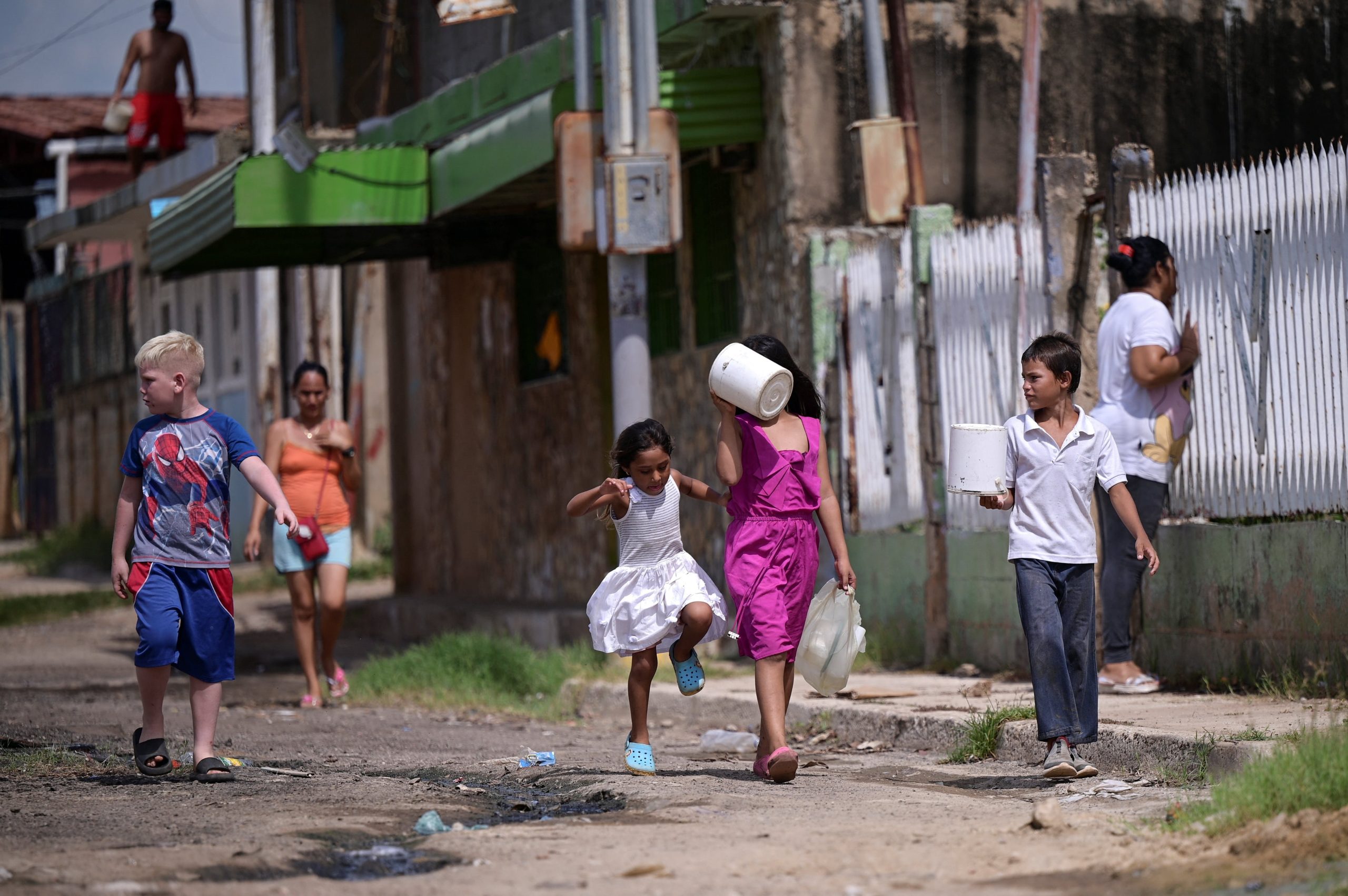 El 15 % de la población venezolana, unos 4 millones de personas, requiere asistencia alimentaria urgente según datos humanitarios. REUTERS/Gaby Oraa