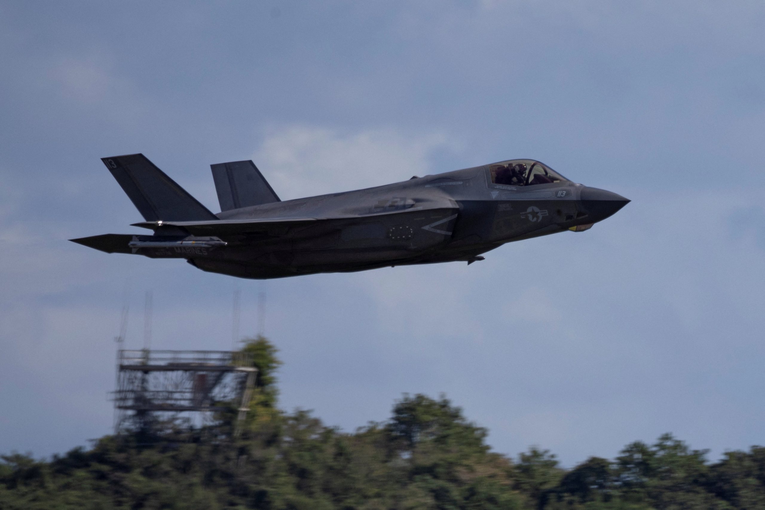 El operativo incluyó sobrevuelos y explosiones en zonas civiles y militares de Caracas, según reportes oficiales venezolanos. REUTERS/Ricardo Arduengo