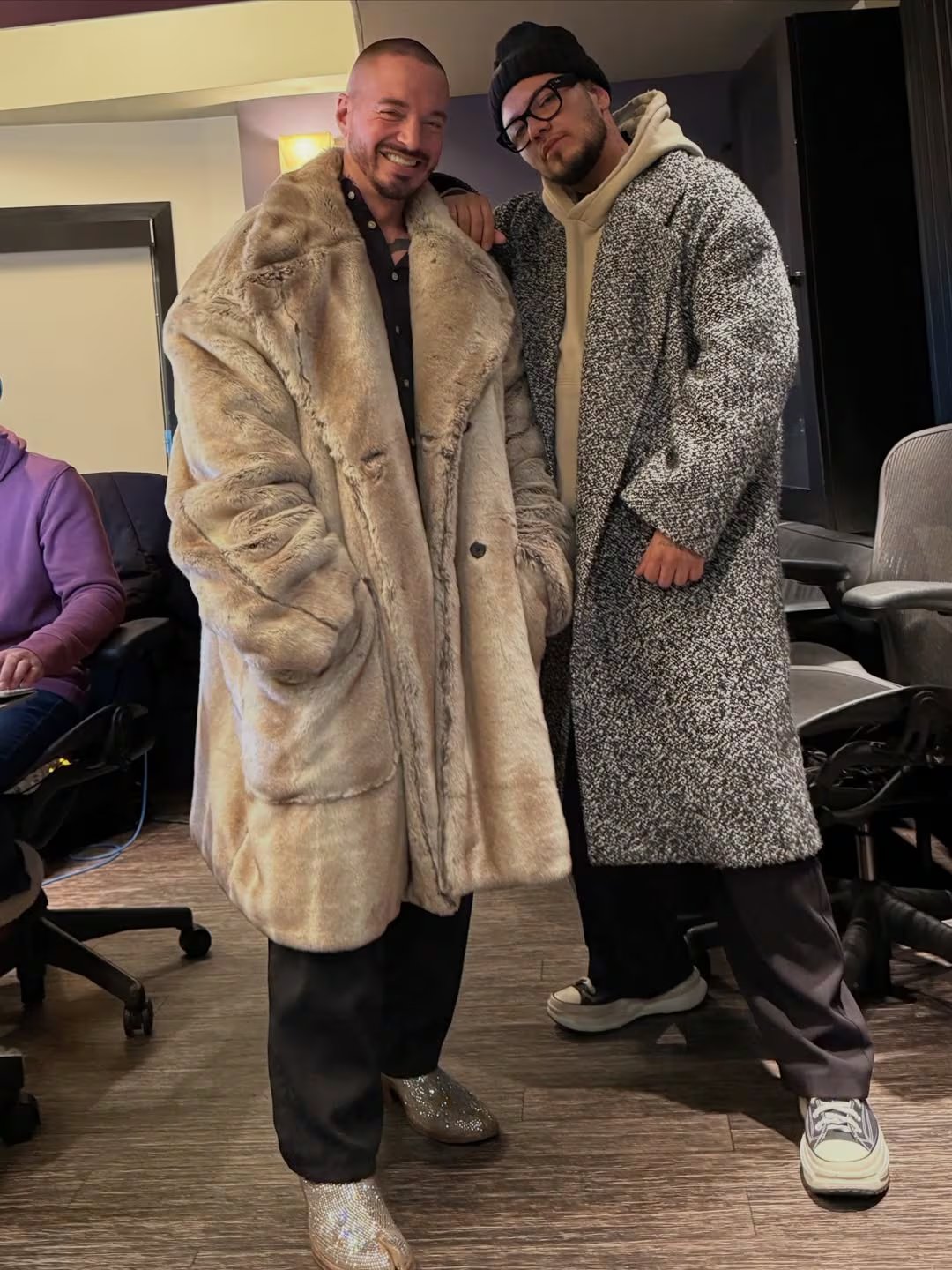 Los escenarios de sus inicios eran colegios y fiestas, lejos de los grandes recintos que hoy llena en sus giras internacionales - crédito @pasabordo/ Instagram